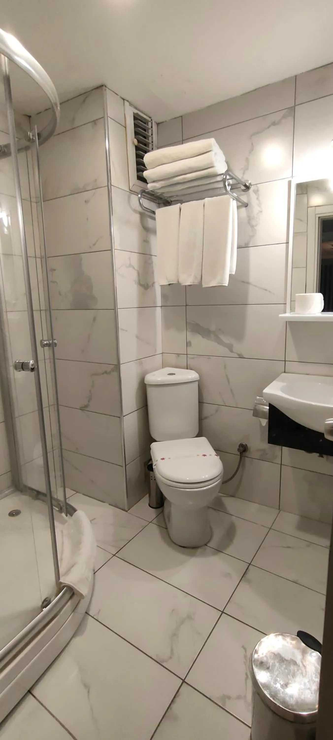 Bathroom in Star City Hotel