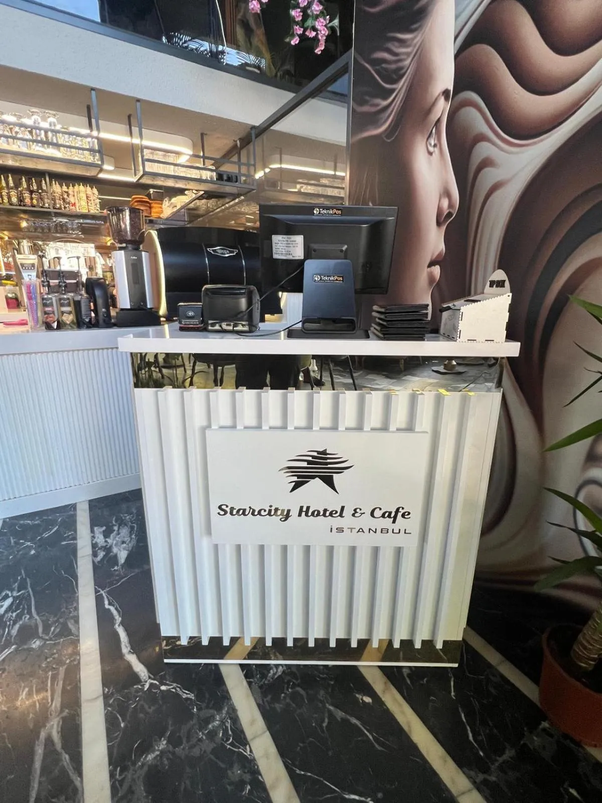 Coffee/tea facilities in Star City Hotel