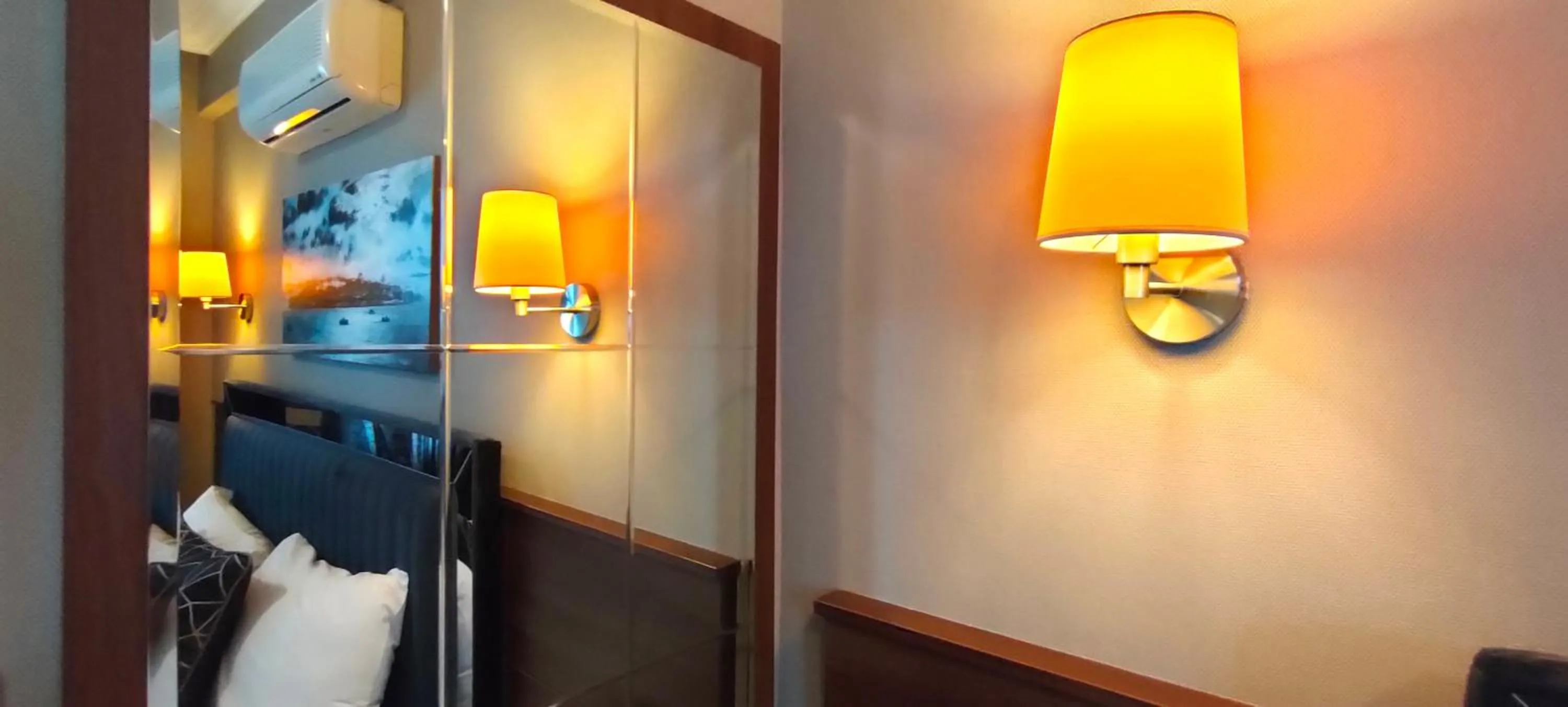 Bedroom in Star City Hotel