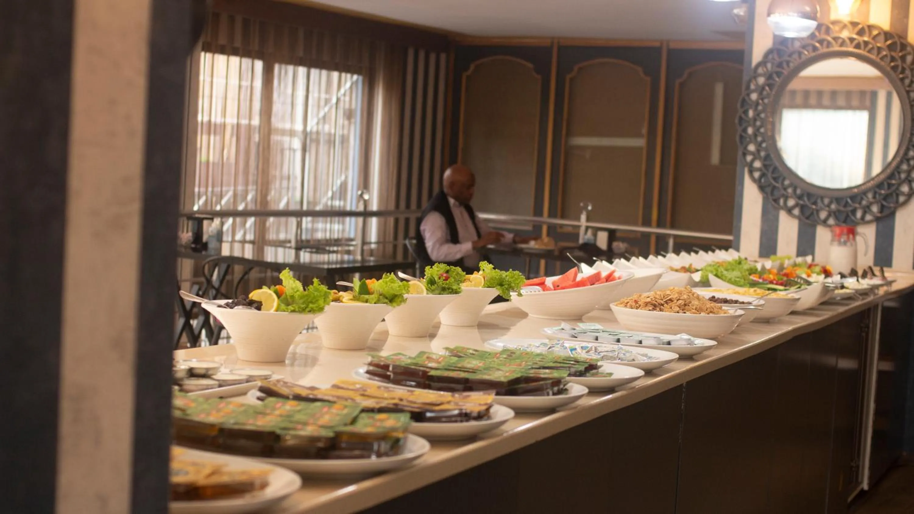 Restaurant/places to eat in Star City Hotel