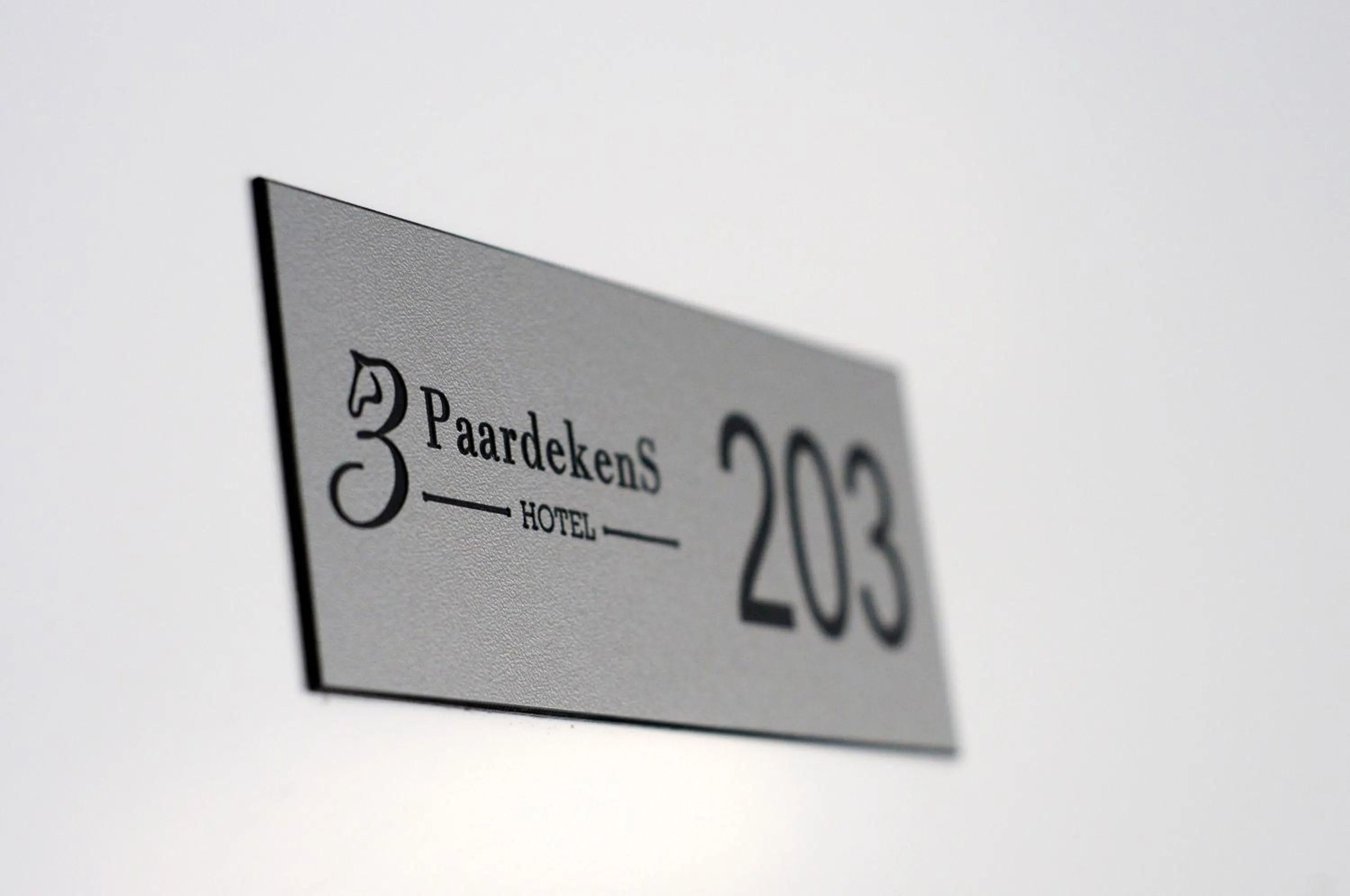 Property logo or sign in 3 Paardekens - City Centre Hotel