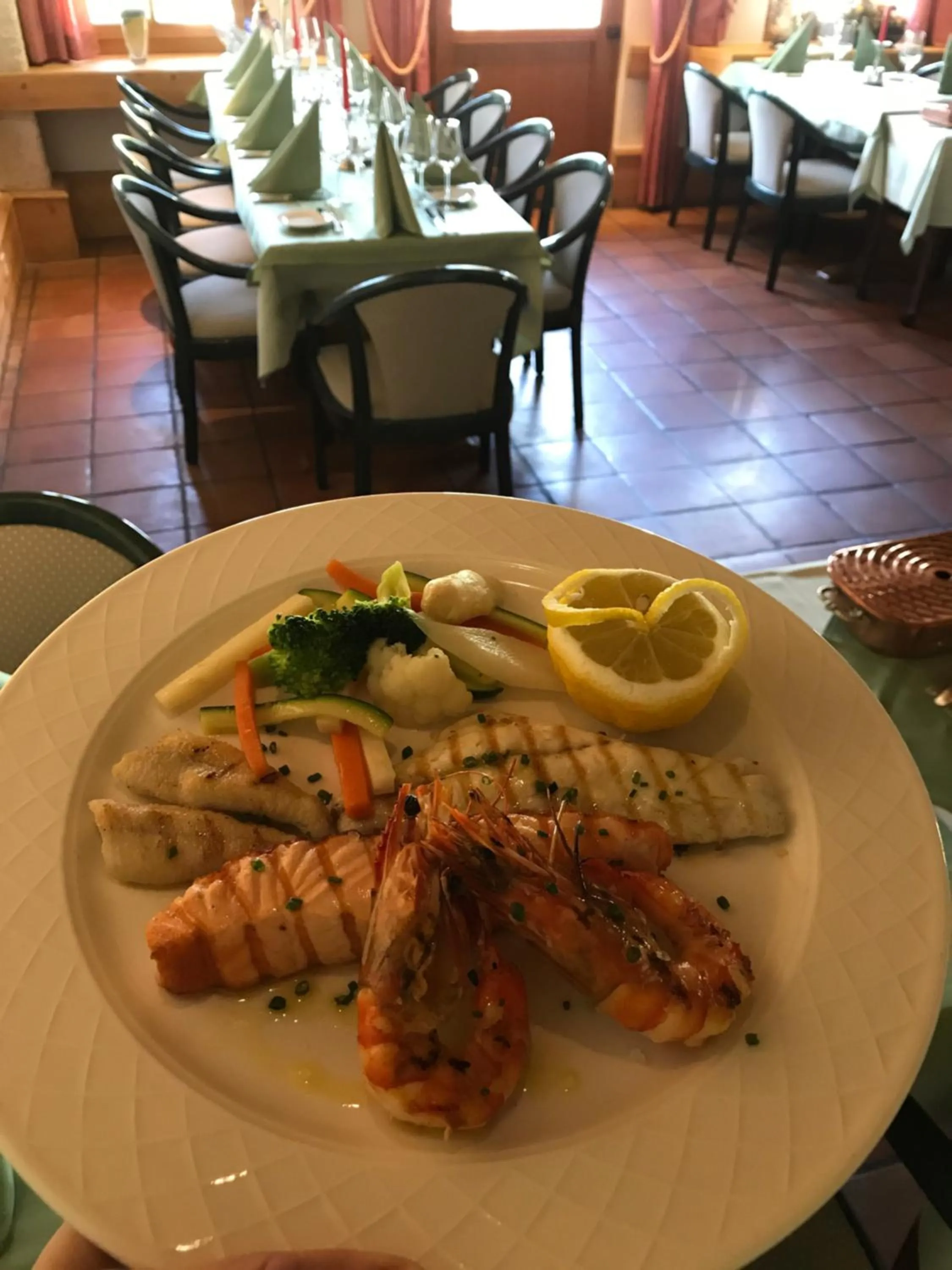 Lunch in Auberge de la Réunion