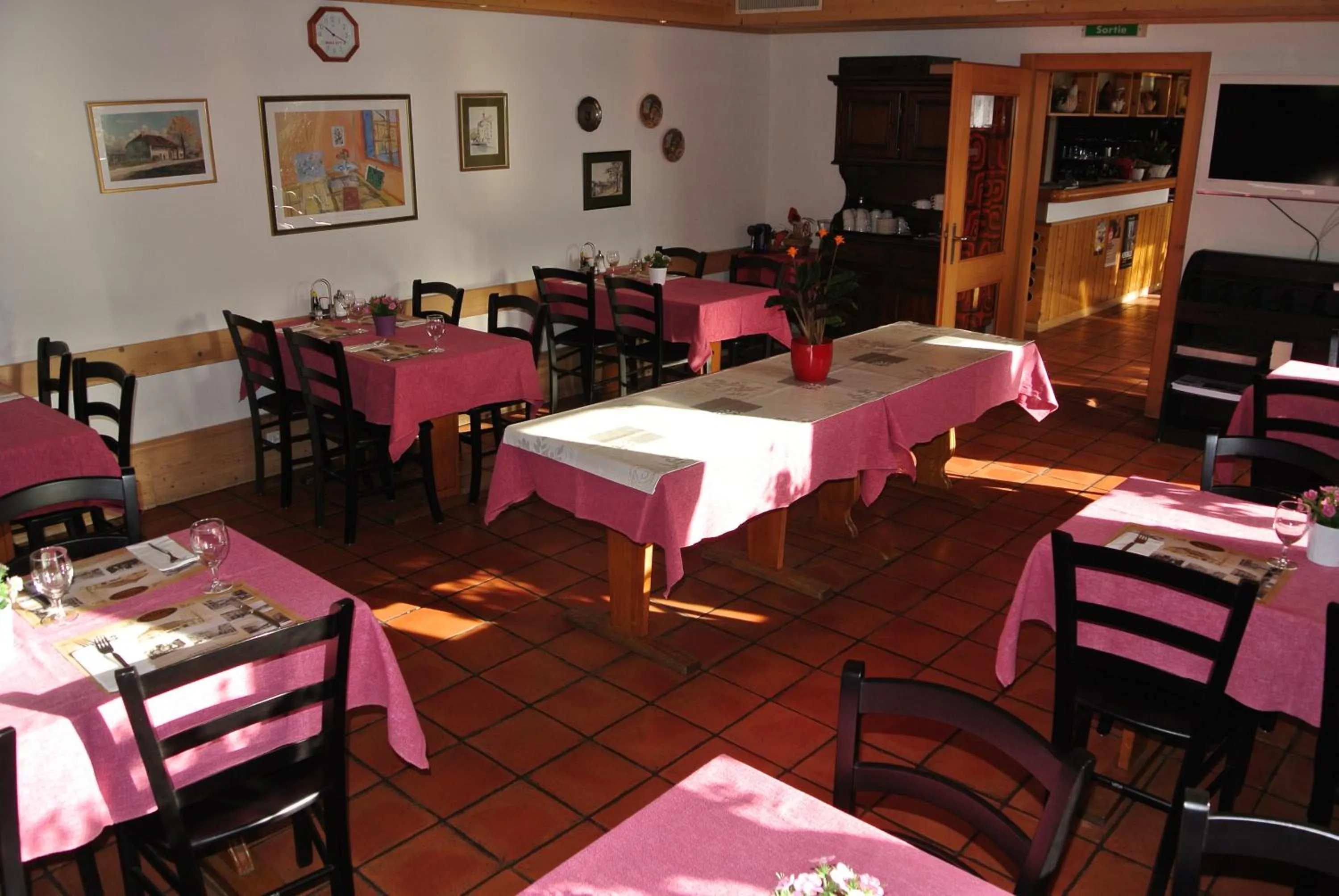 Restaurant/places to eat in Auberge de la Réunion