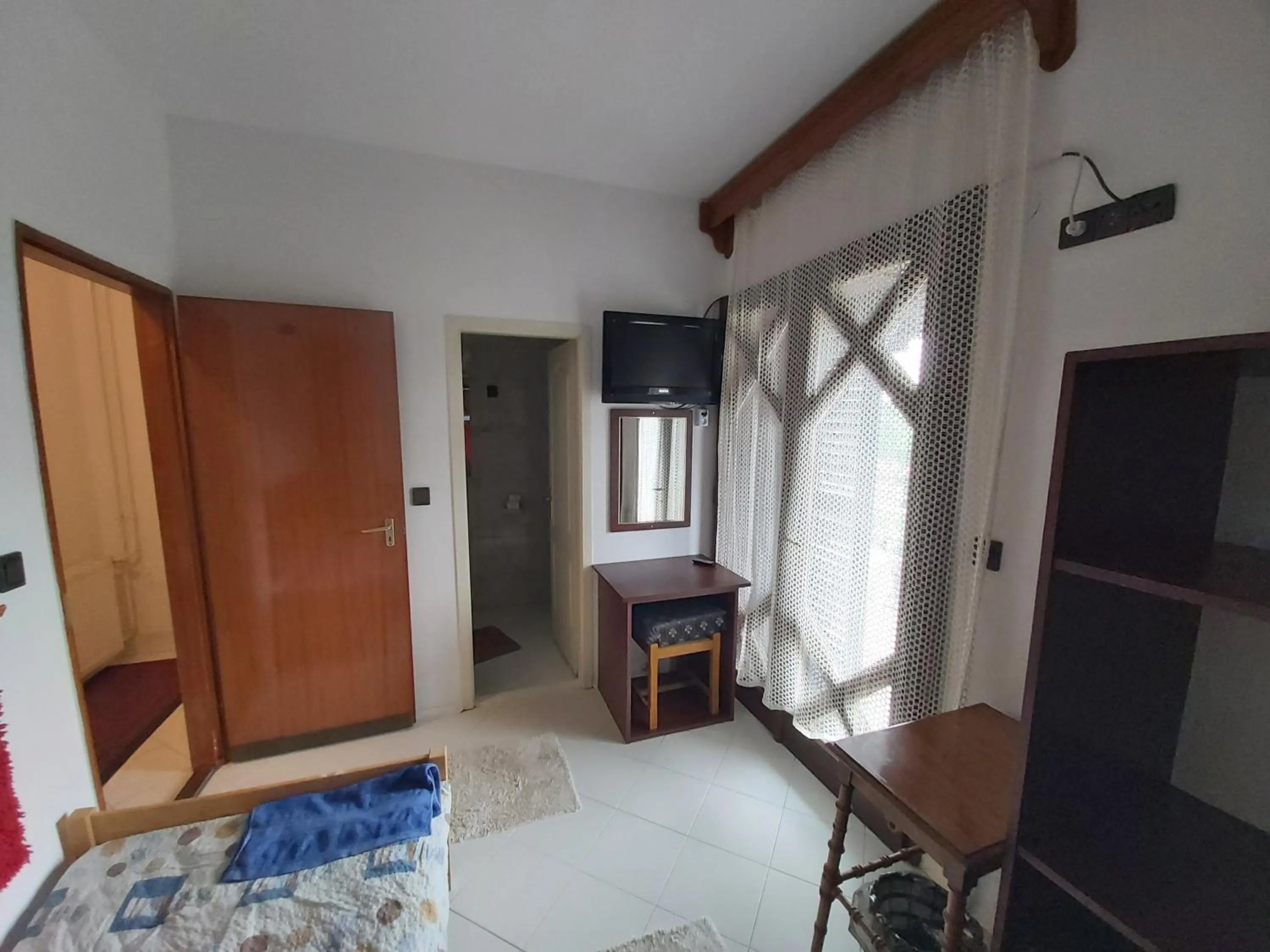 Single Room with Balcony in Valcsics Villa Panzió