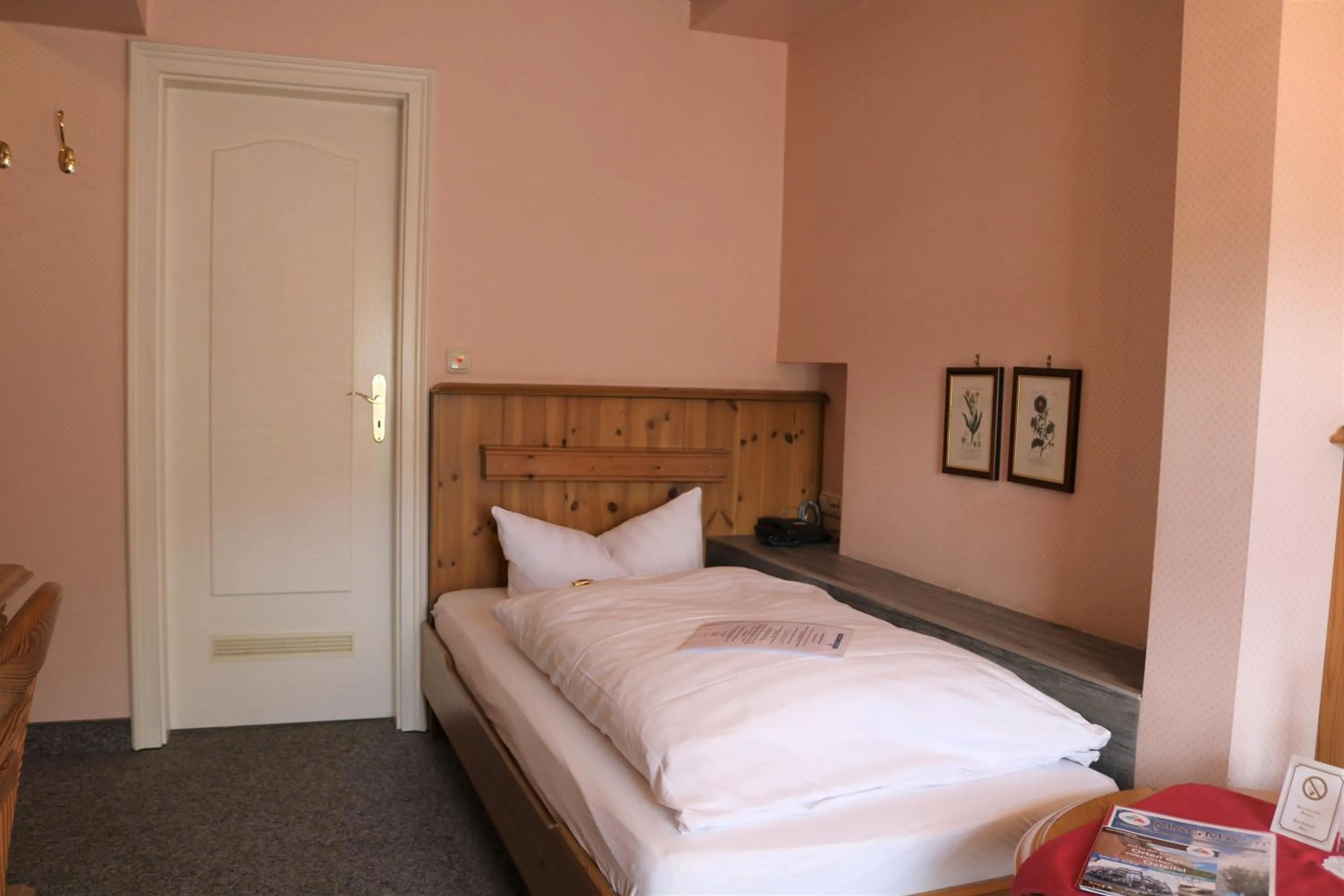 Bed in Gästehaus Blaue Ecke