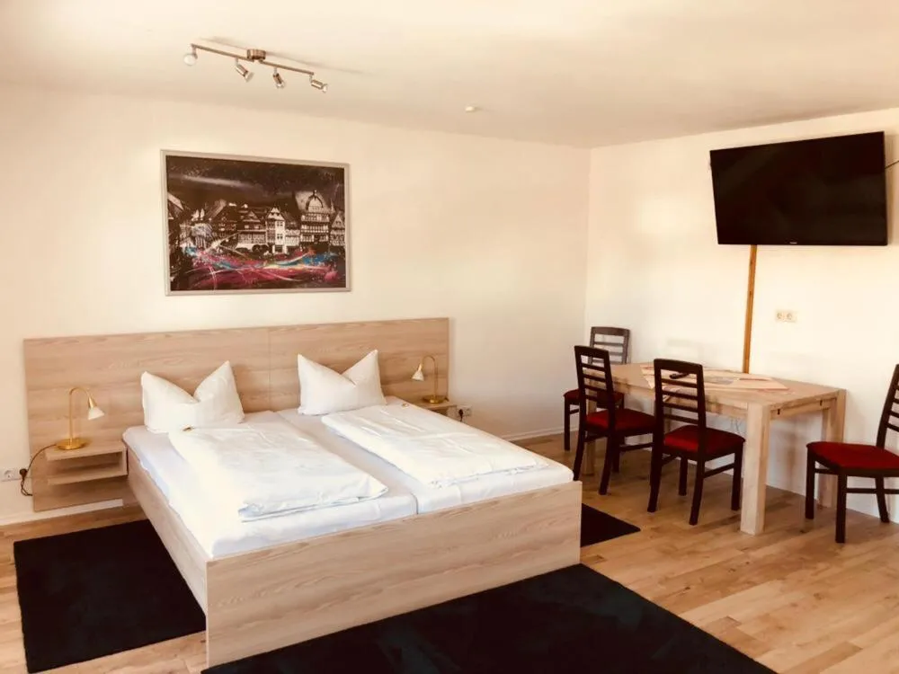 Photo of the whole room, Bed in Gästehaus Blaue Ecke