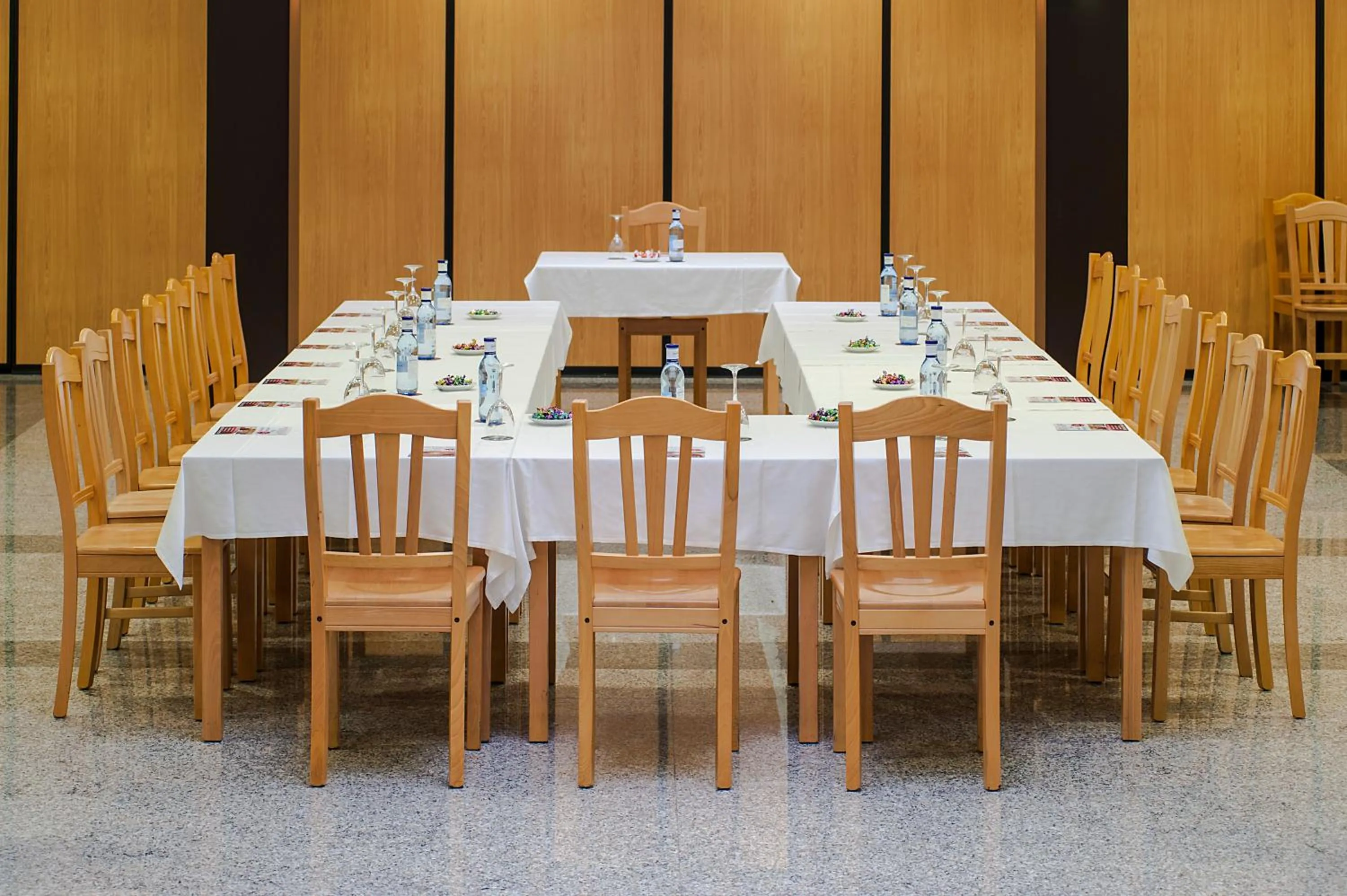 Business facilities in Iraipe Izaga Hostal