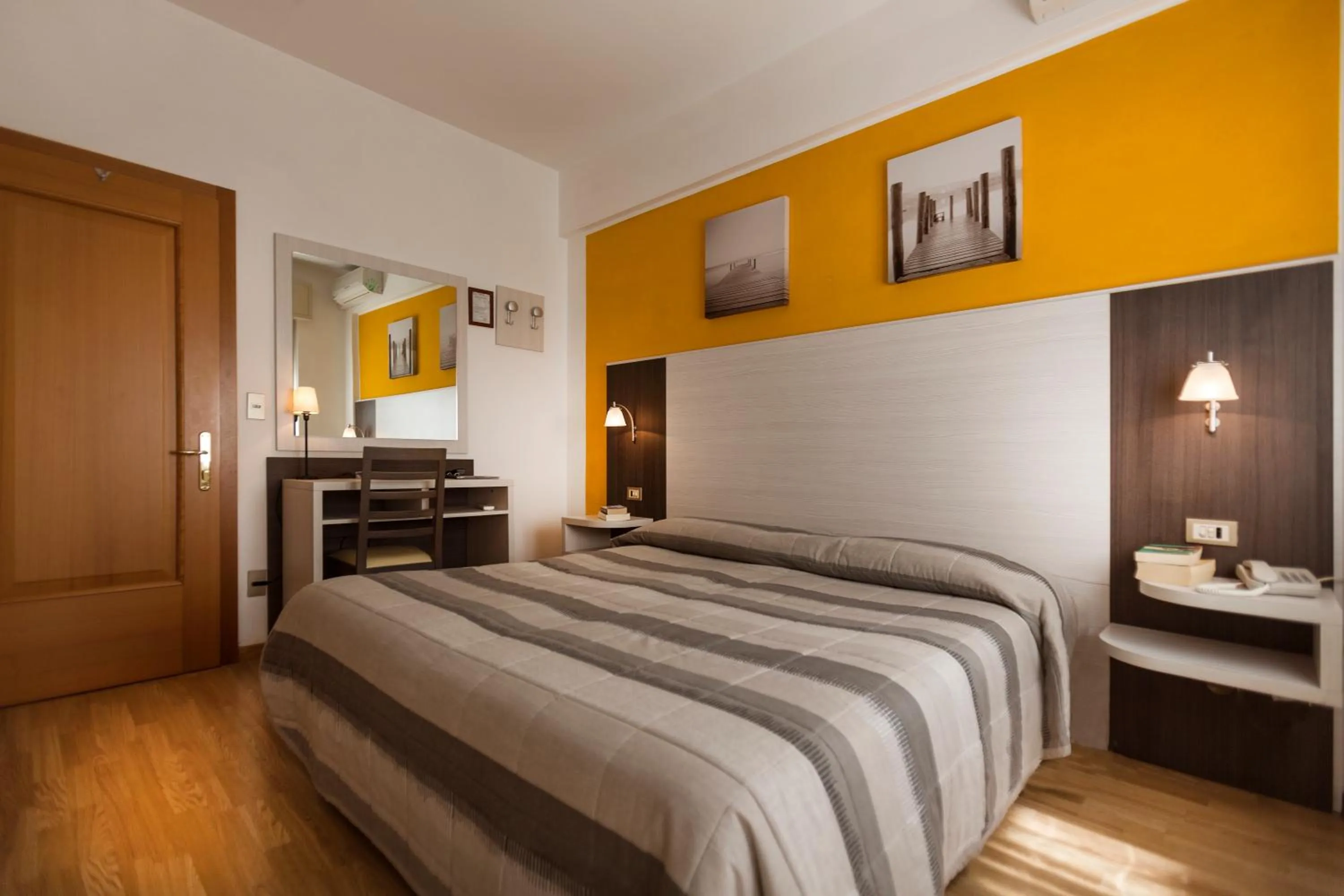 Photo of the whole room, Bed in Hotel Al Molino