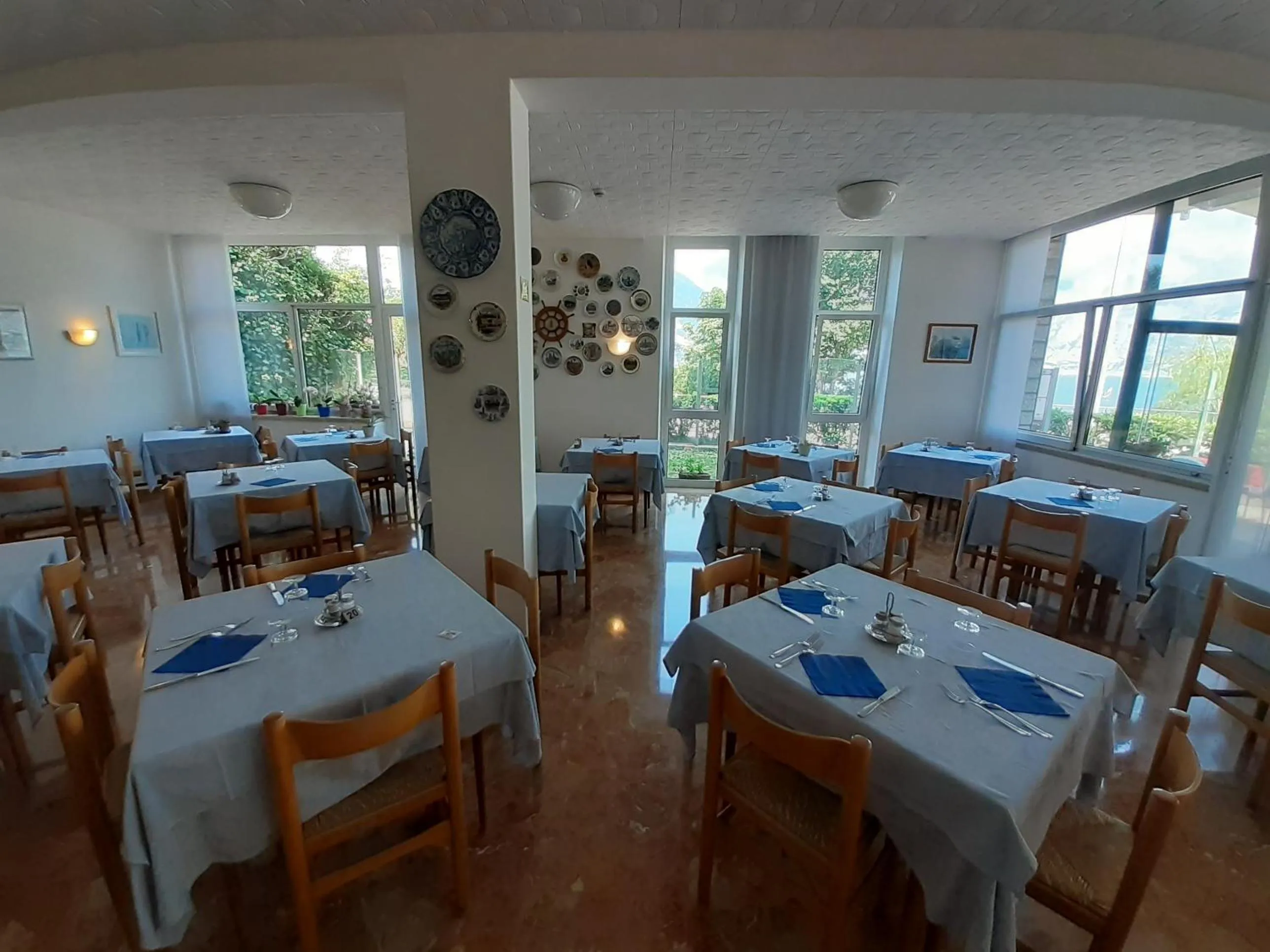 Restaurant/places to eat in Hotel Al Molino