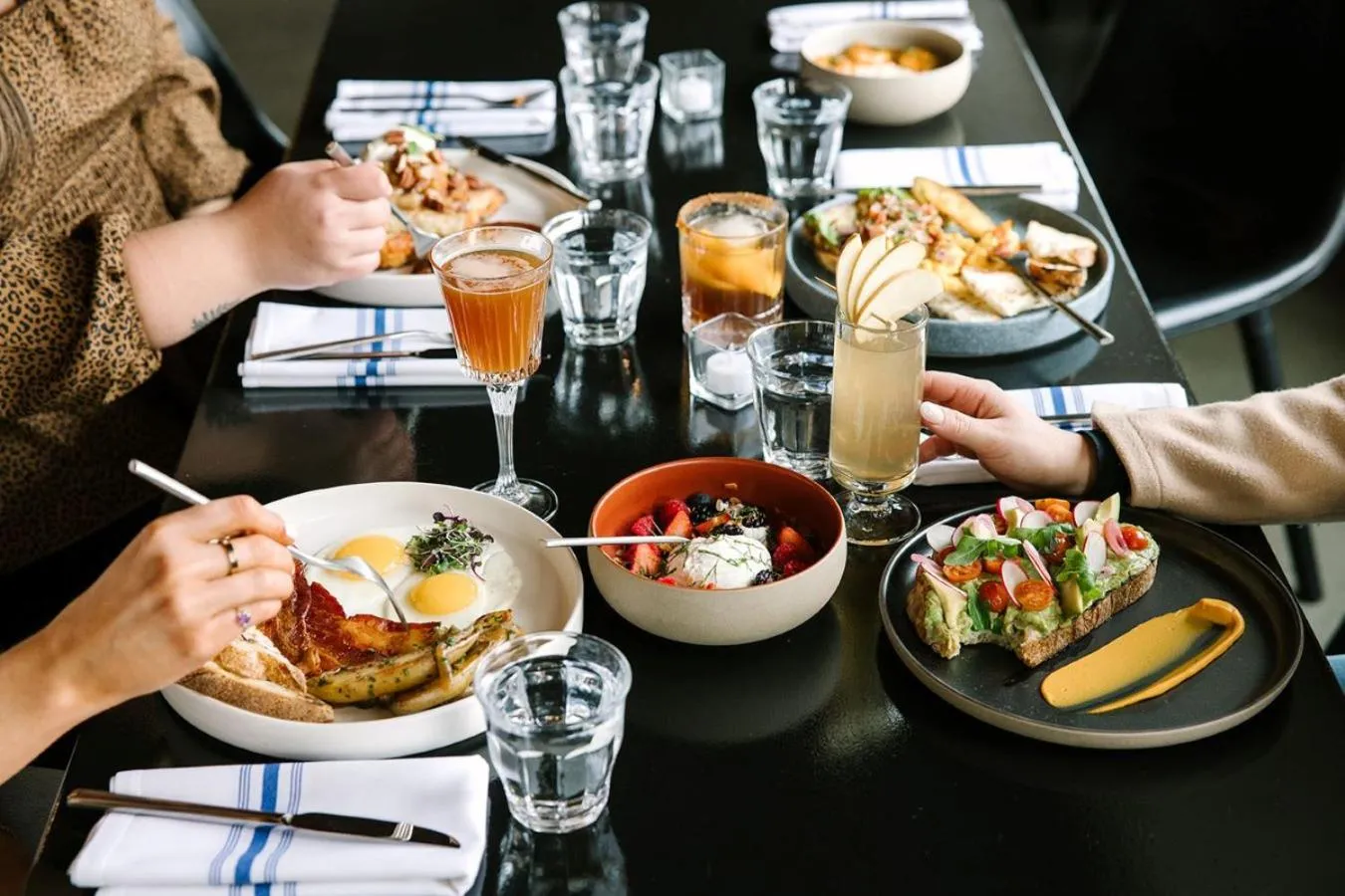 Restaurant/places to eat in The Heathman Hotel Kirkland