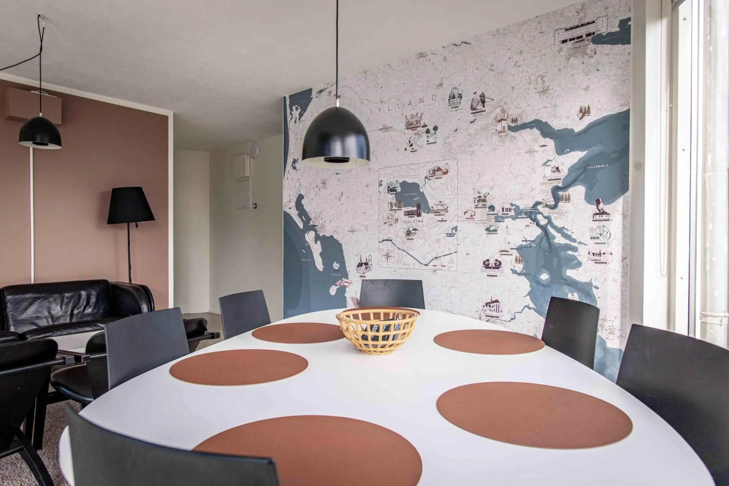 Dining area, Bed in Kolding Hotel Apartments