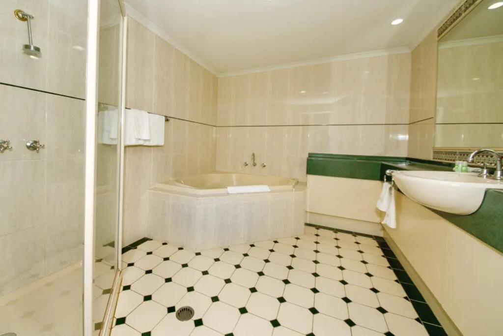 Bathroom in Yarrawonga Mulwala Golf Club