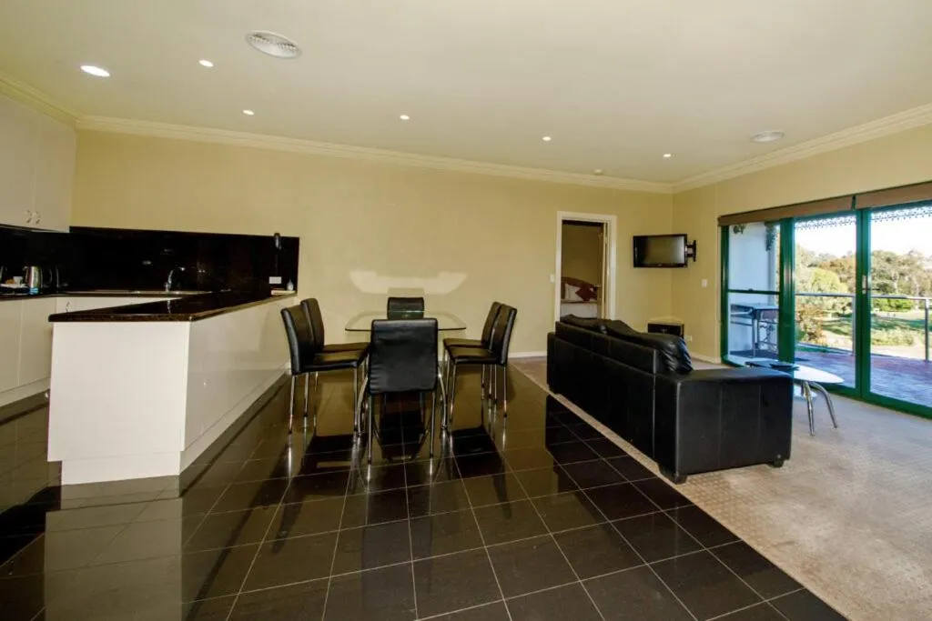 kitchen in Yarrawonga Mulwala Golf Club