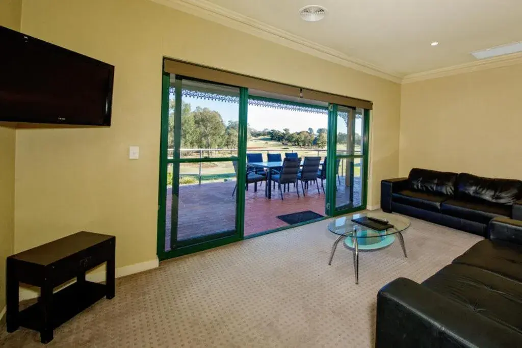 Living room in Yarrawonga Mulwala Golf Club Living room in Yarrawonga Mulwala Golf Club