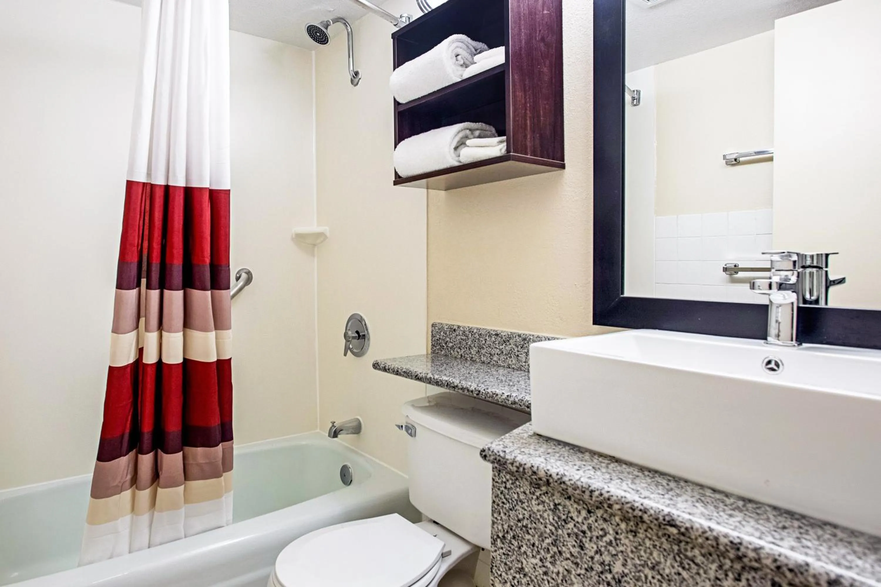 Bathroom in Red Roof Inn PLUS+ Wichita East