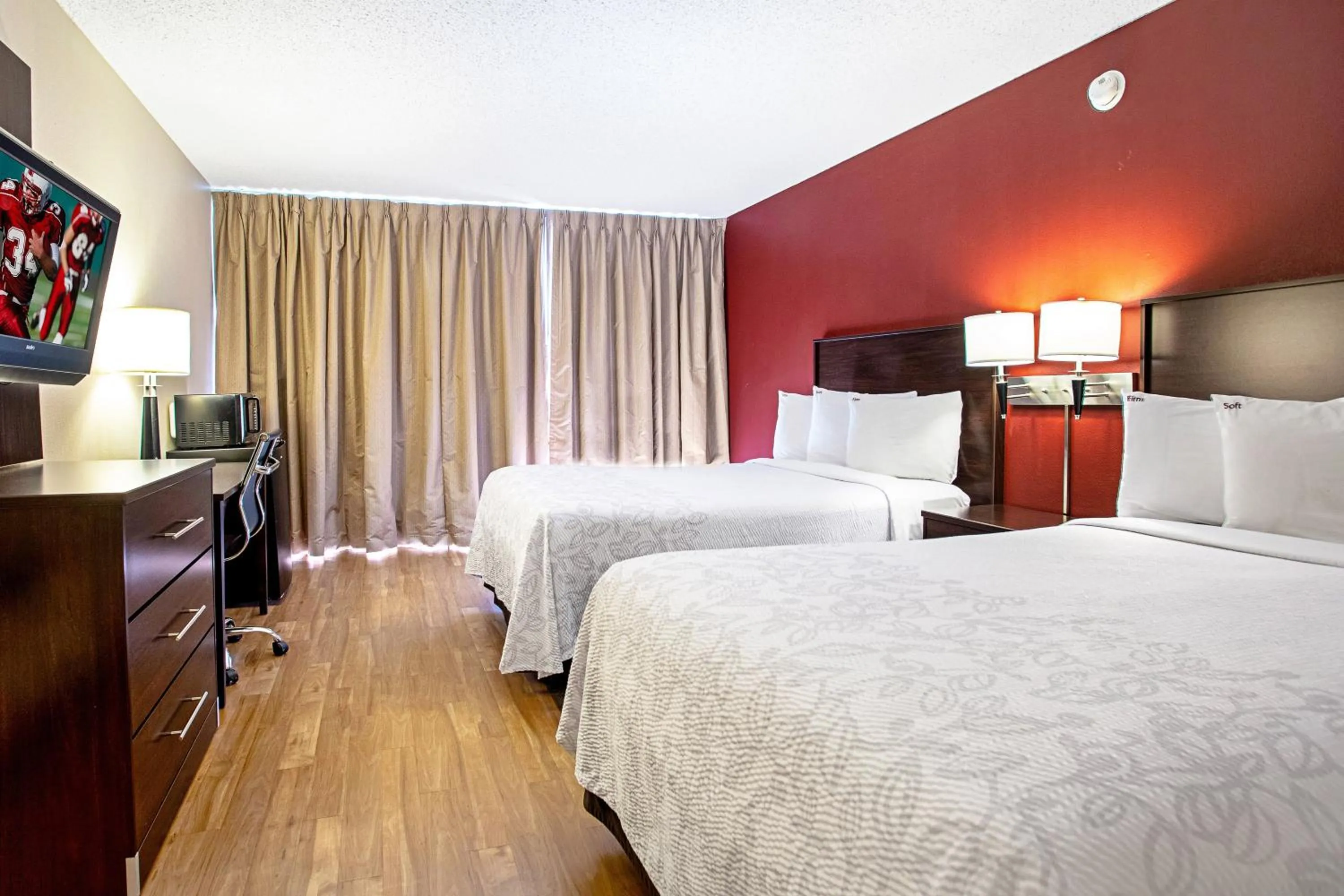 Photo of the whole room in Red Roof Inn PLUS+ Wichita East