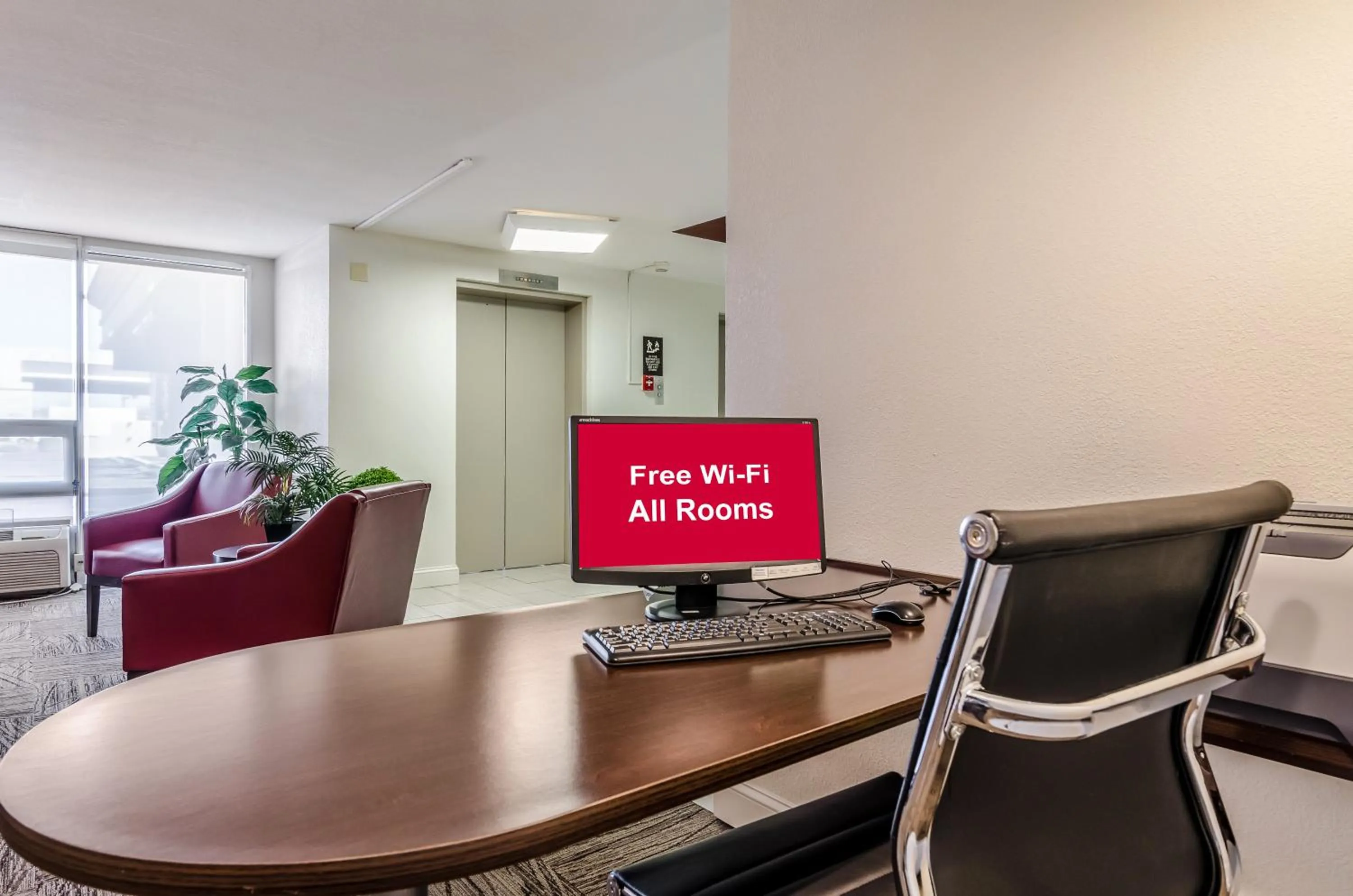 Business facilities in Red Roof Inn PLUS+ Wichita East