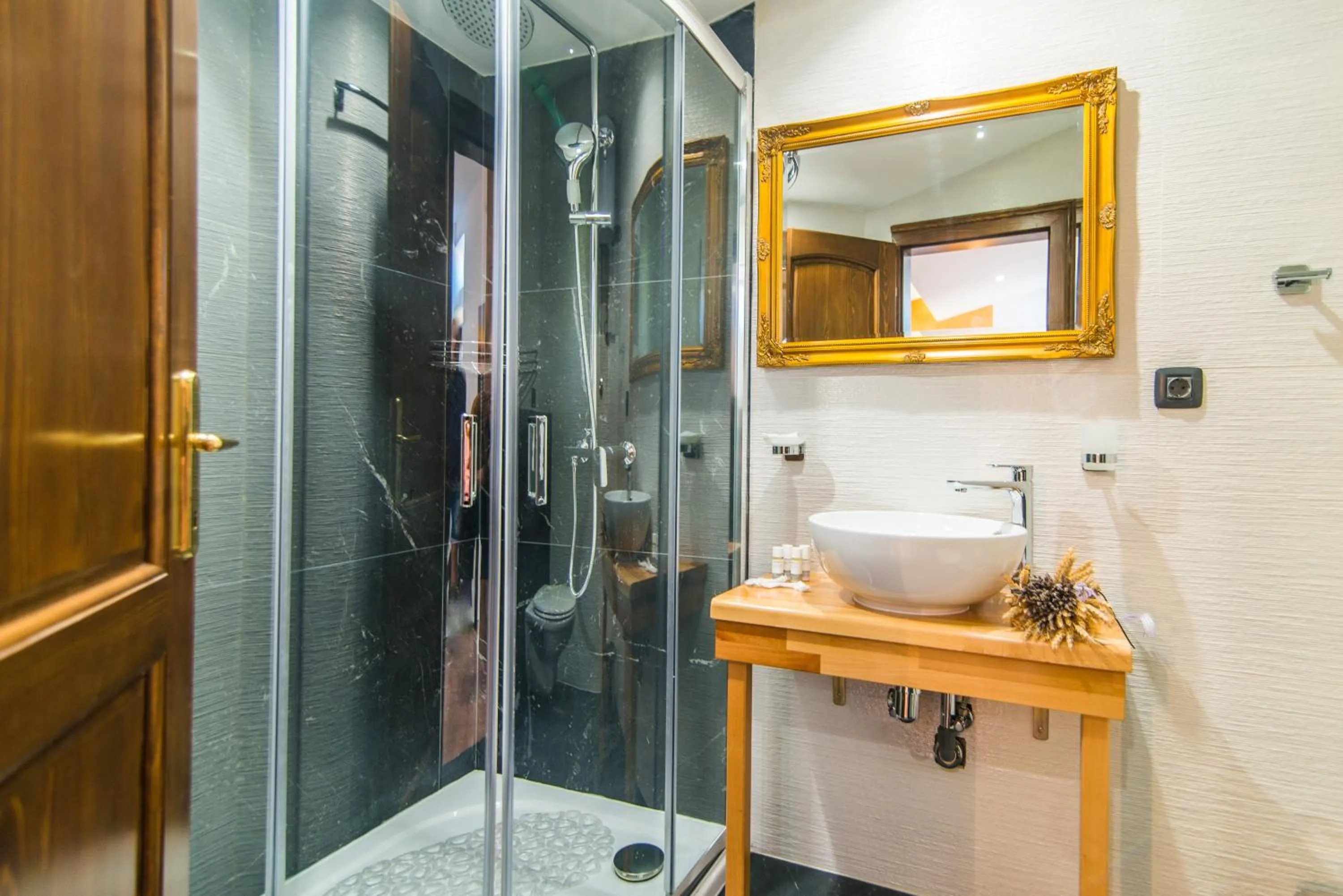 Bathroom in Bella Natka Bed and Breakfast