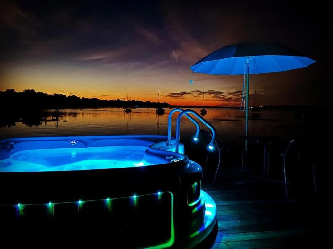 Swimming pool in Strandhotel SüdSee Diessen am Ammersee