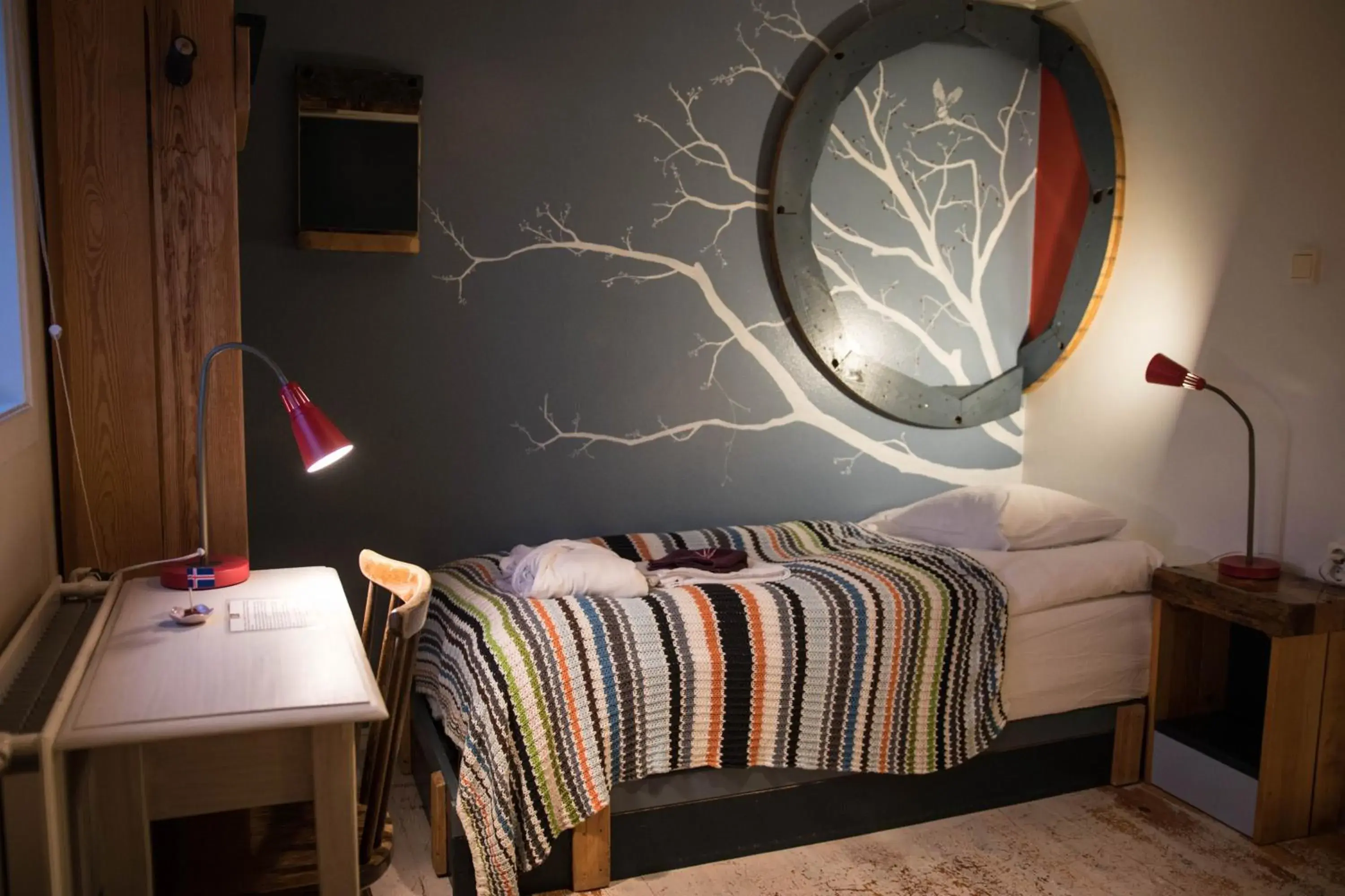 Twin Room with Shared Bathroom in Guesthouse 1x6 Twin Room with Shared Bathroom in Guesthouse 1x6