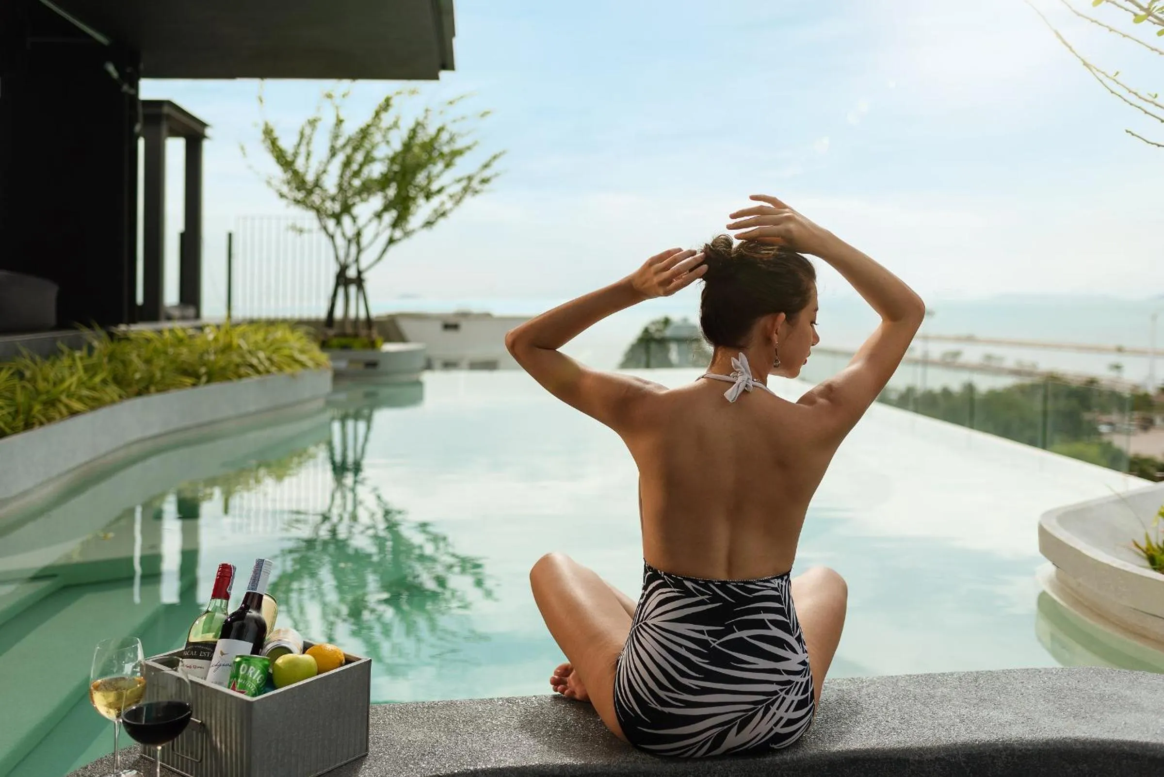 People in Seaphere Pattaya Hotel by Elite Suites