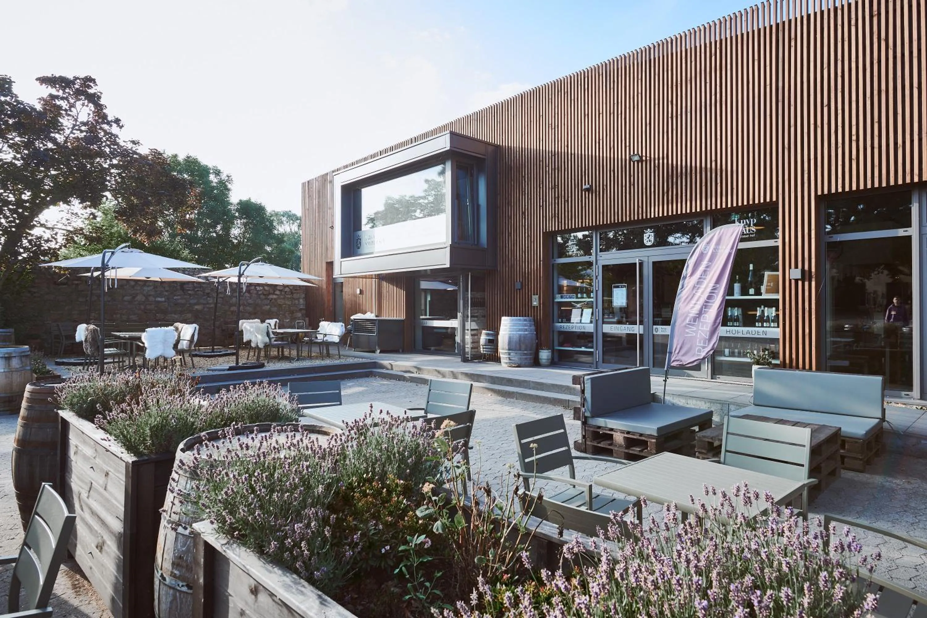 Property building in Gutshotel Baron Knyphausen