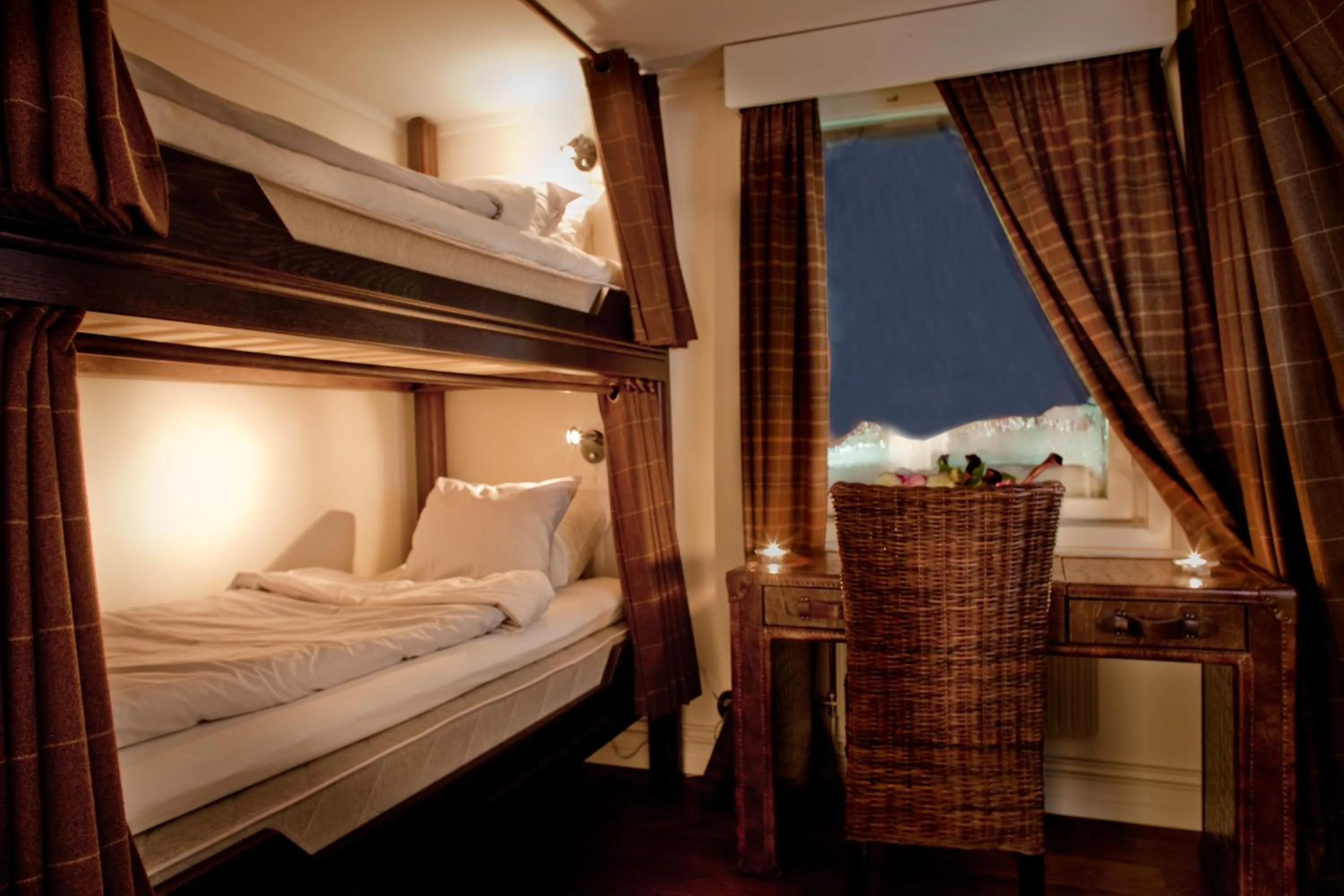 bunk bed, Bed in Sälens Högfjällshotell