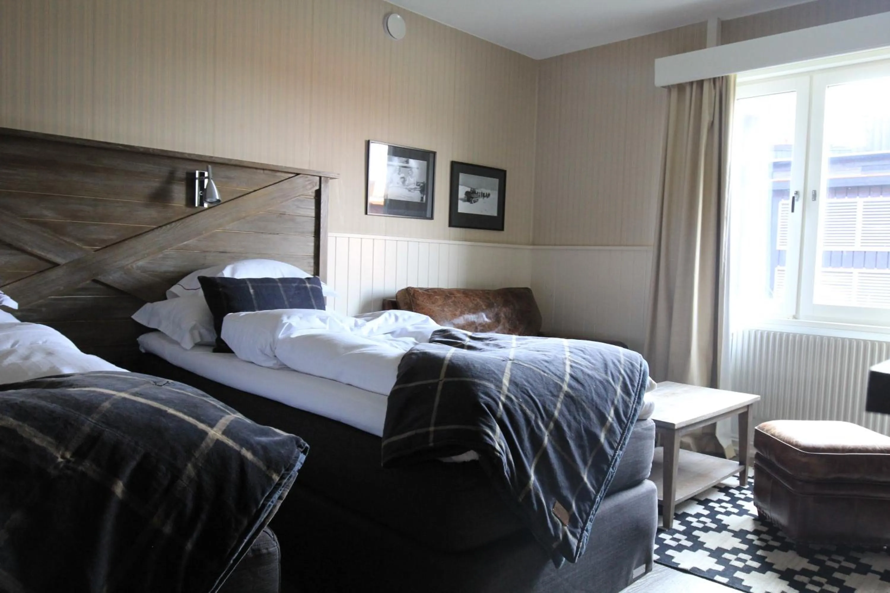 Photo of the whole room, Bed in Sälens Högfjällshotell