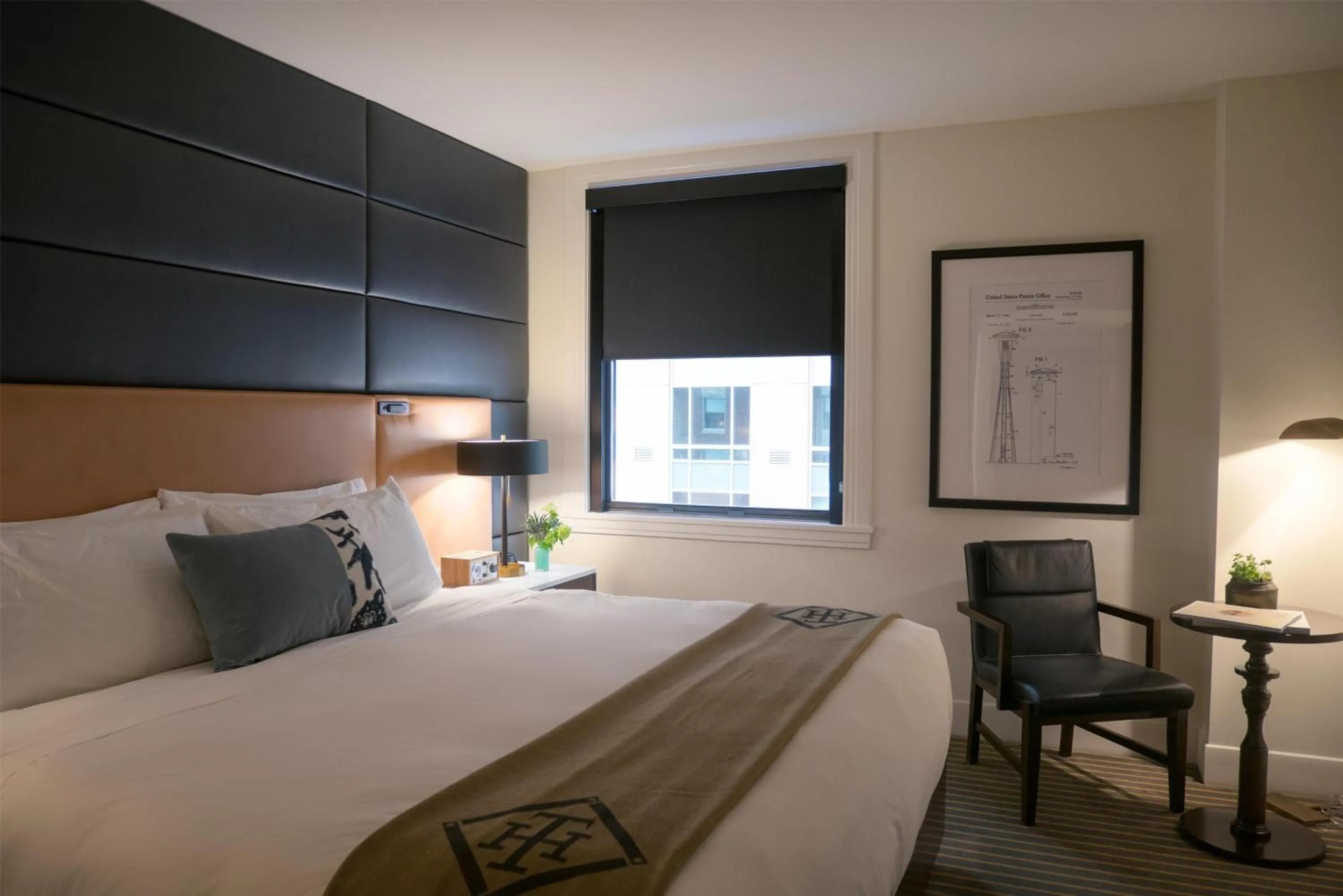 Bed in Hotel Theodore Seattle Downtown, Tapestry by Hilton