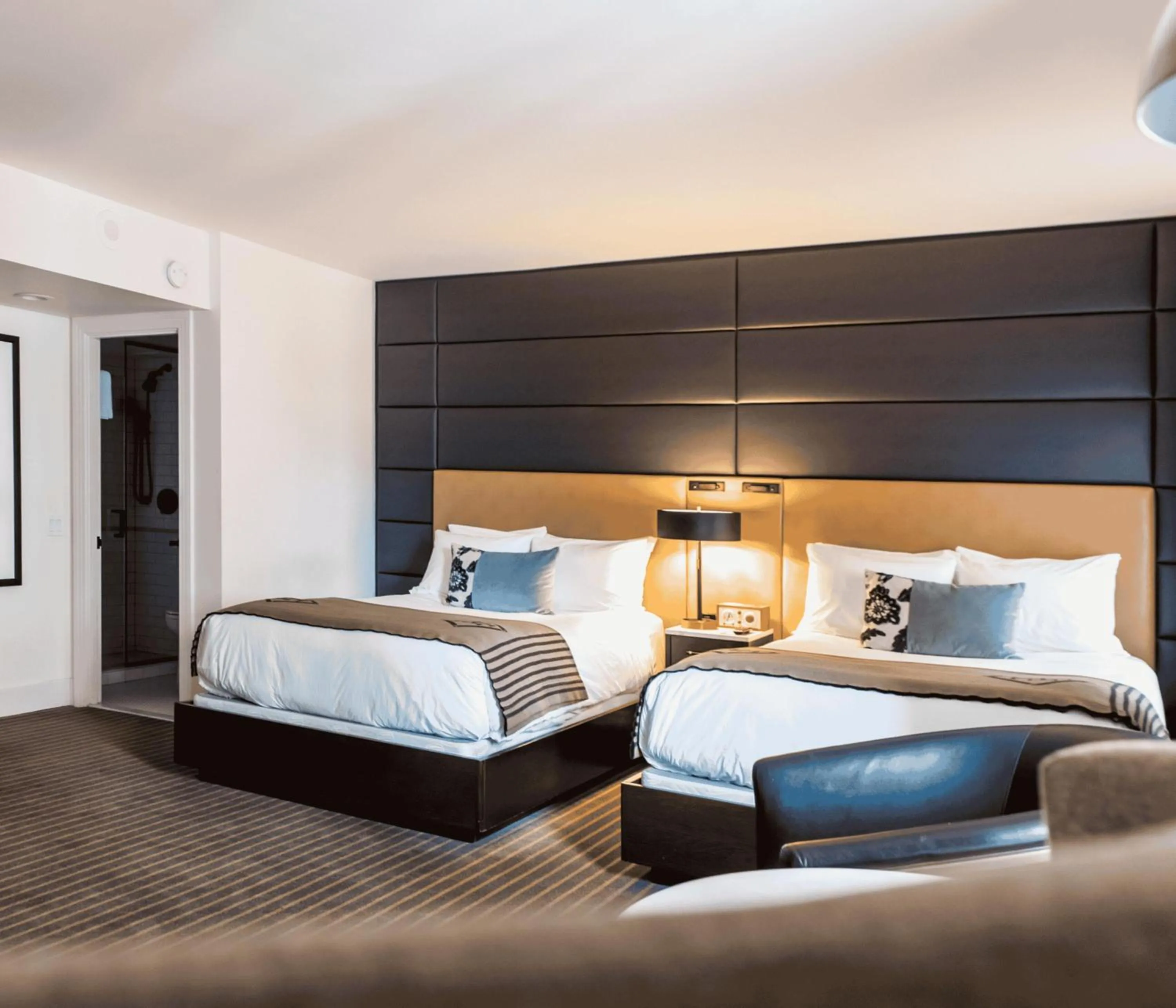 Bed in Hotel Theodore Seattle Downtown, Tapestry by Hilton