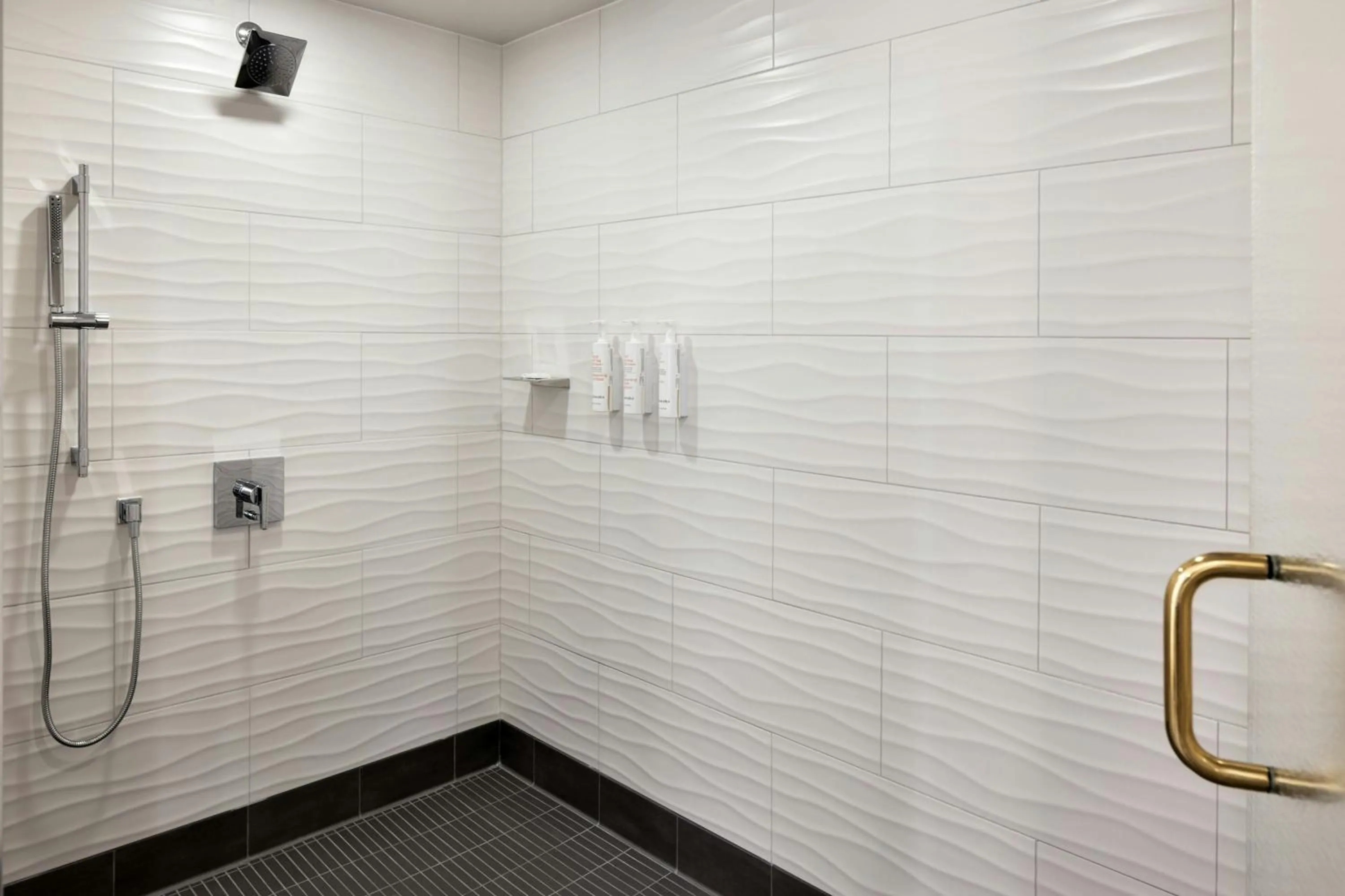 Bathroom in Marriott Bloomington Normal Hotel and Conference Center