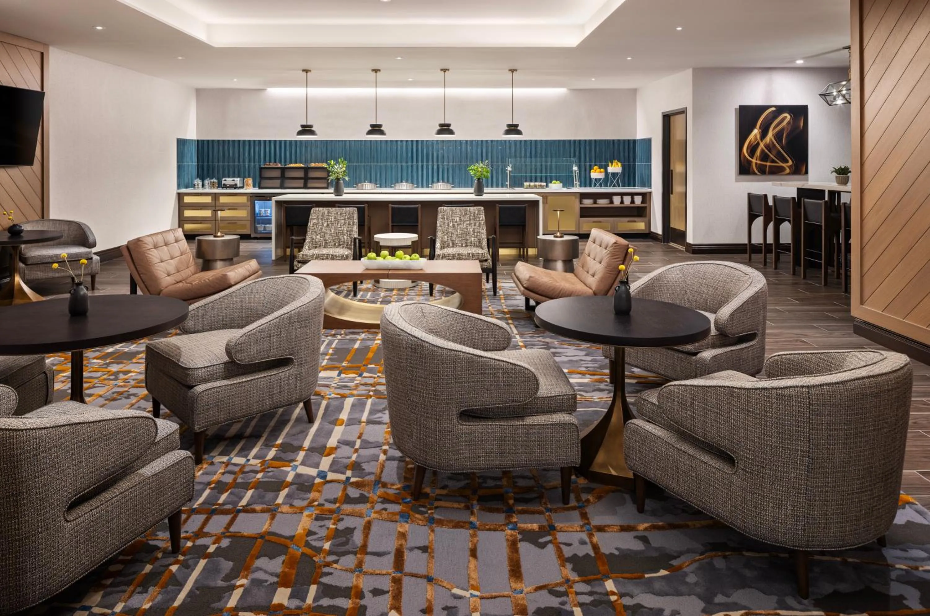 Lounge or bar in Marriott Bloomington Normal Hotel and Conference Center