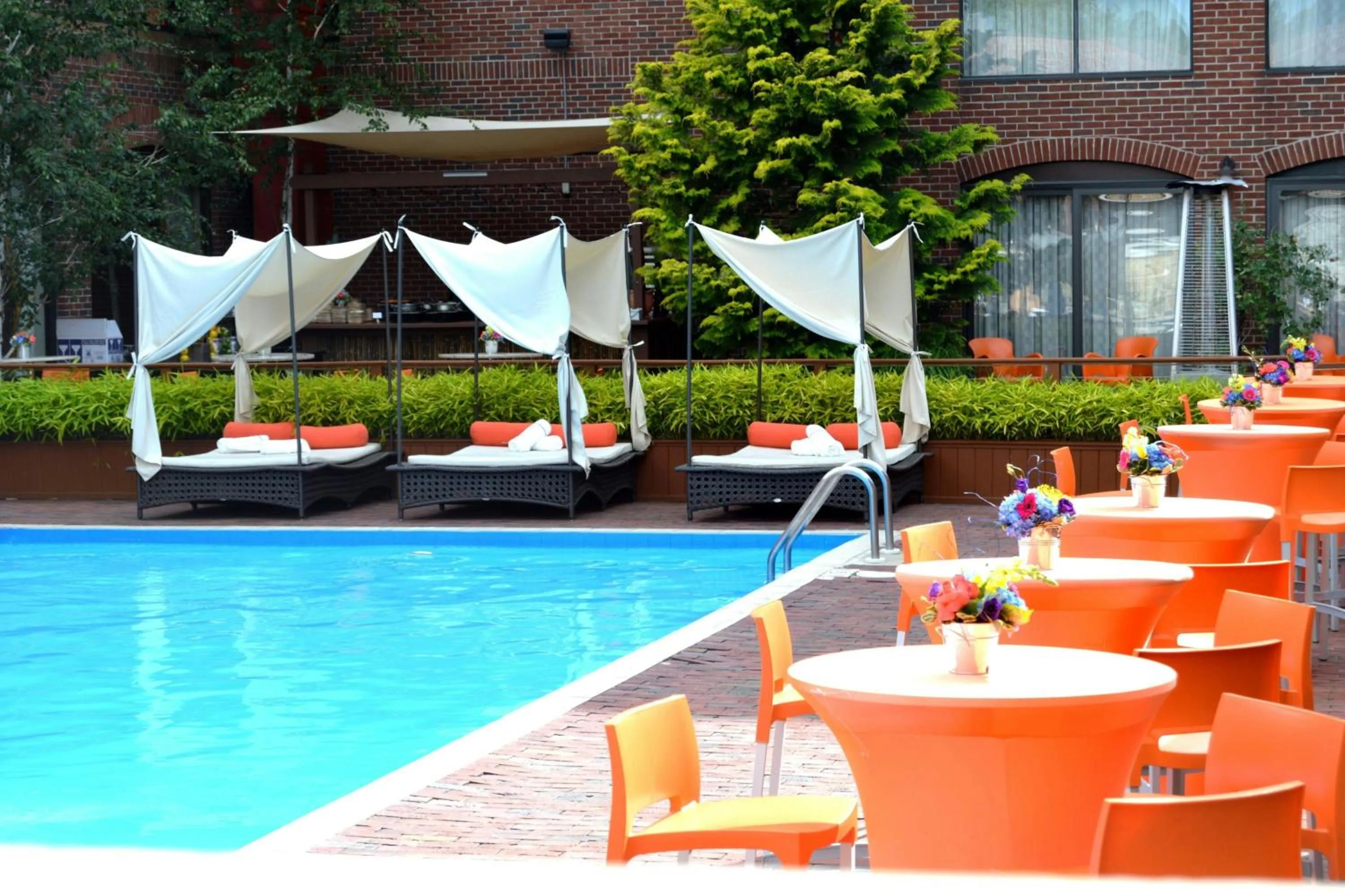 Swimming pool in Marriott Providence Downtown