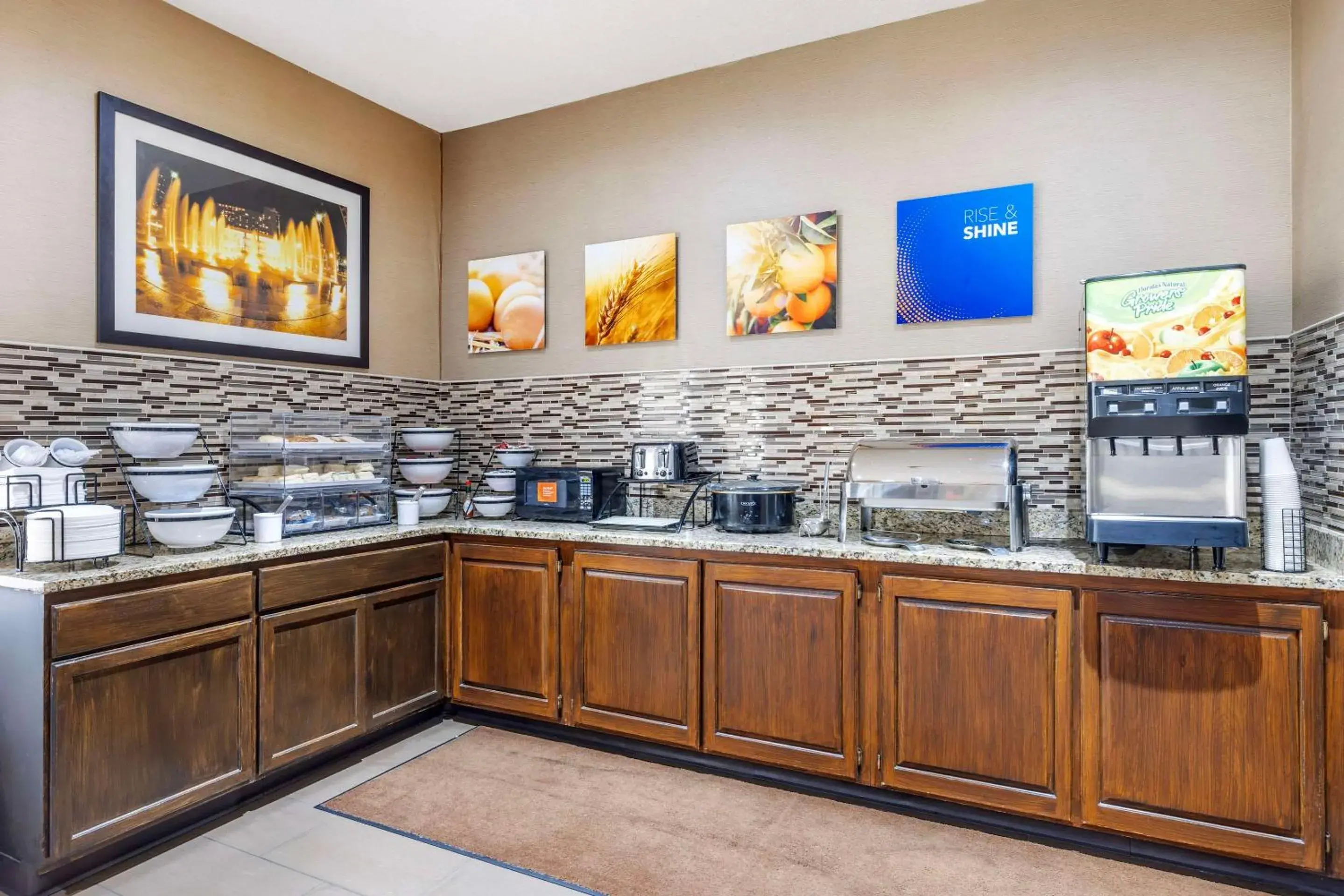 Breakfast in Comfort Inn Grain Valley Breakfast in Comfort Inn Grain Valley