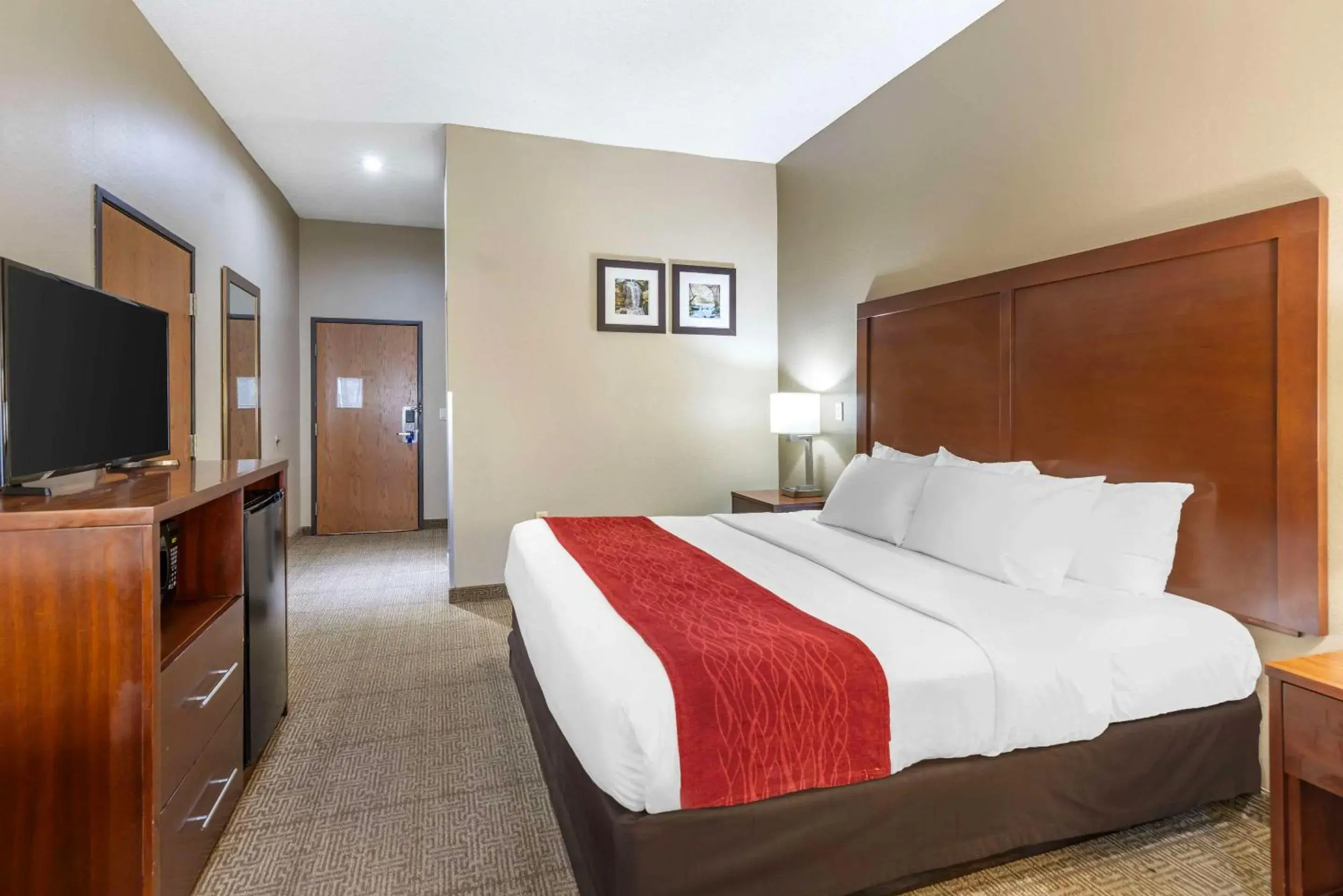 Bedroom in Comfort Inn Grain Valley Bedroom in Comfort Inn Grain Valley