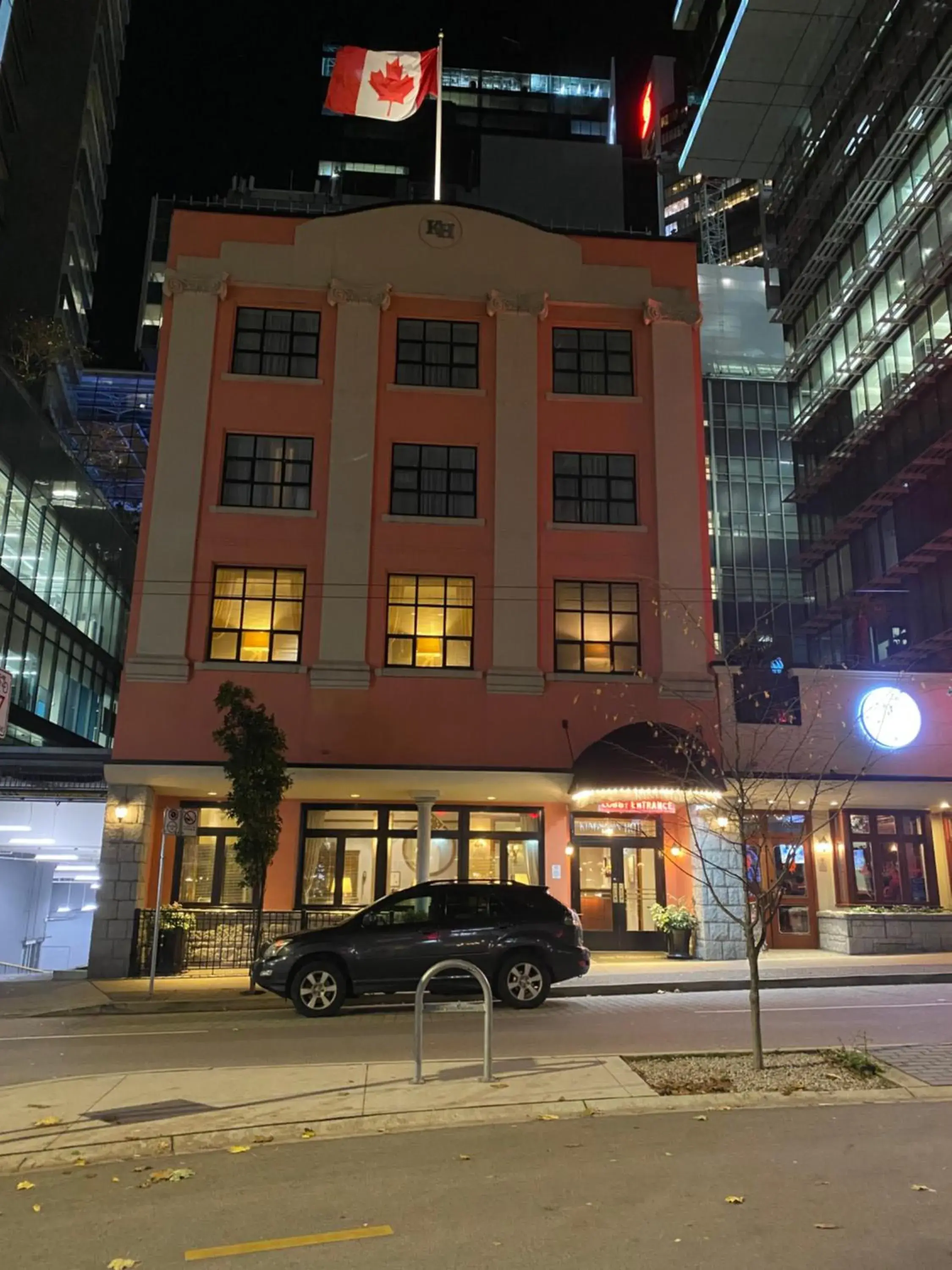 Property building in Kingston Hotel Property building in Kingston Hotel