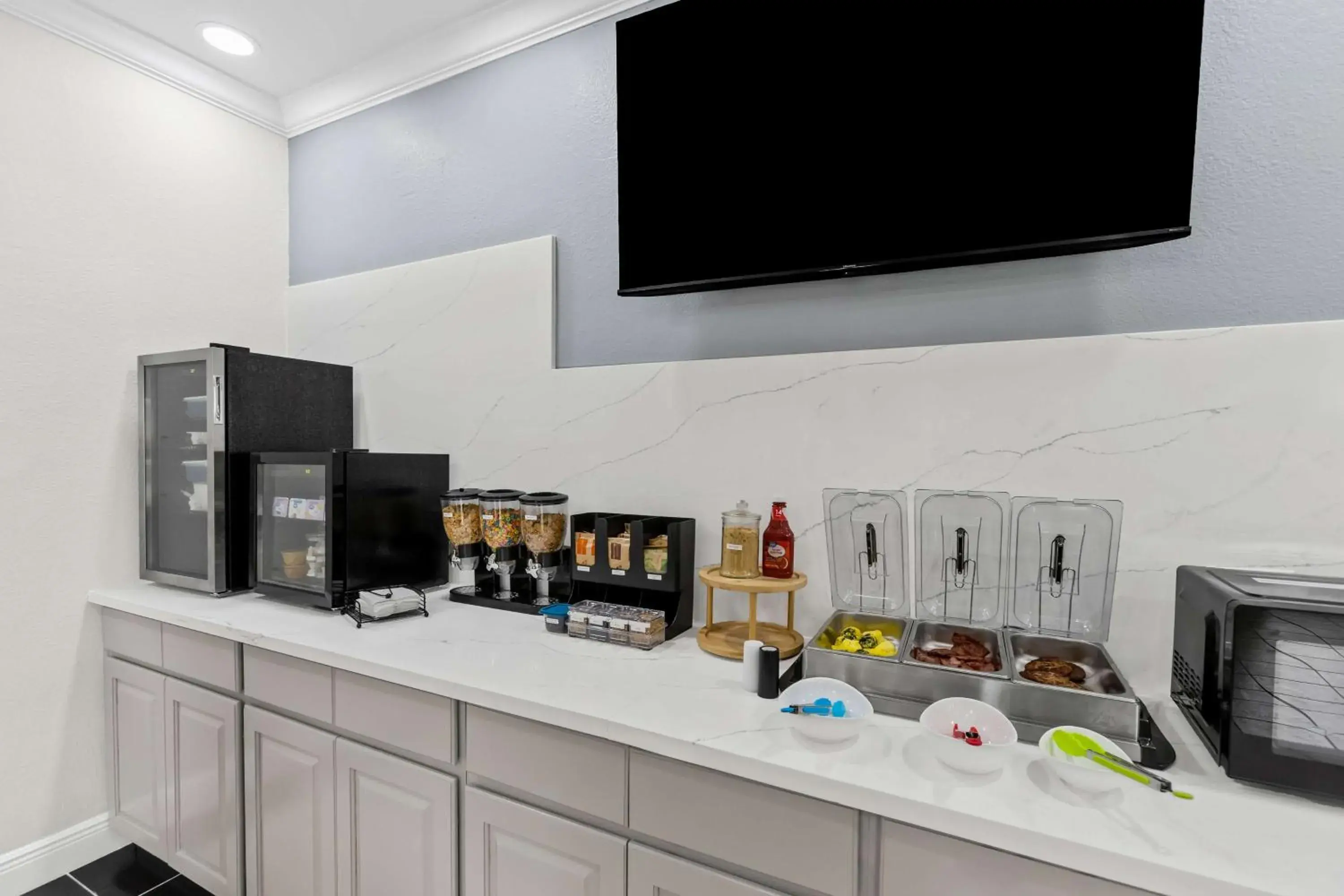 Breakfast in Sonesta Essential Beaumont Breakfast in Sonesta Essential Beaumont