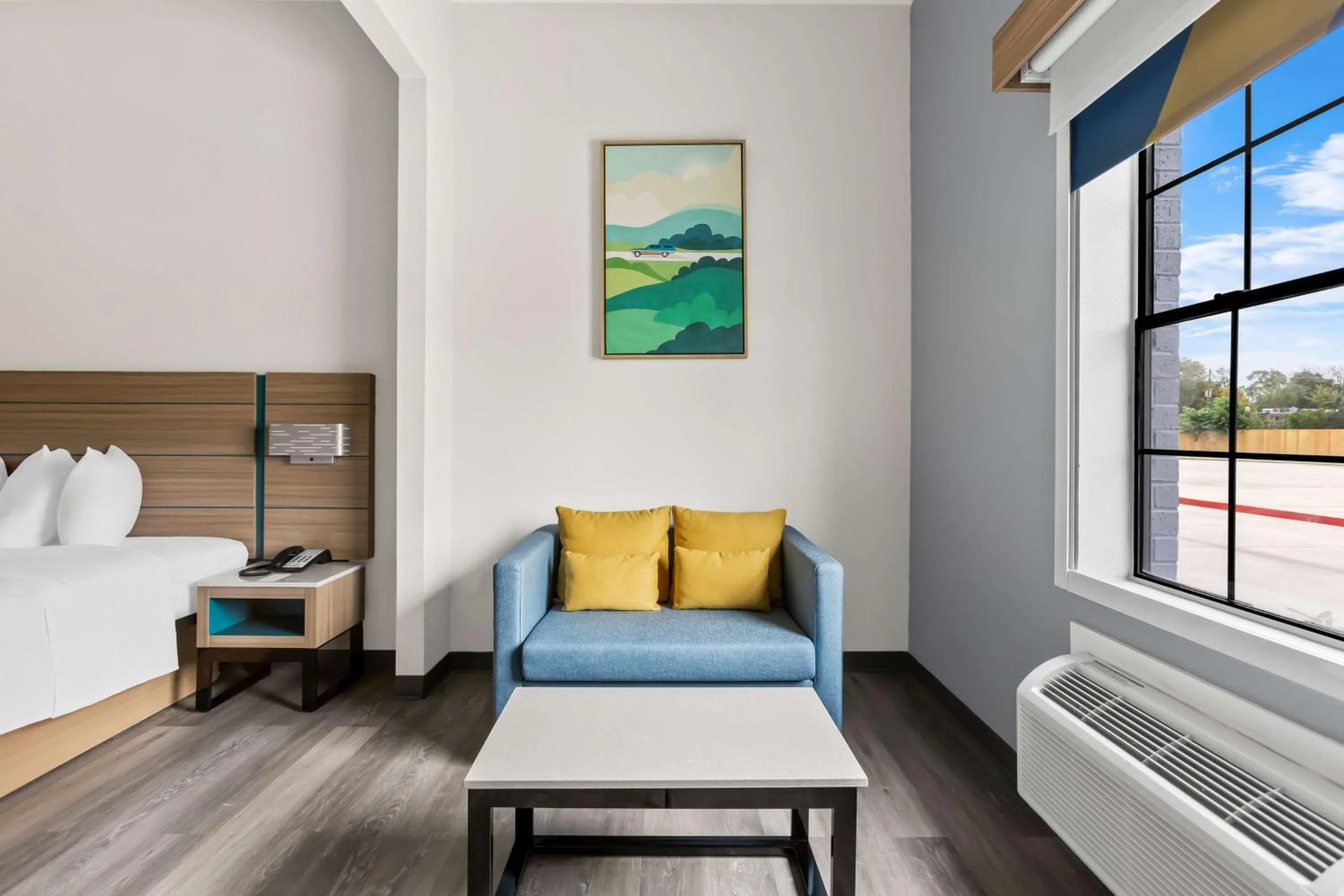 Bedroom in Sonesta Essential Beaumont