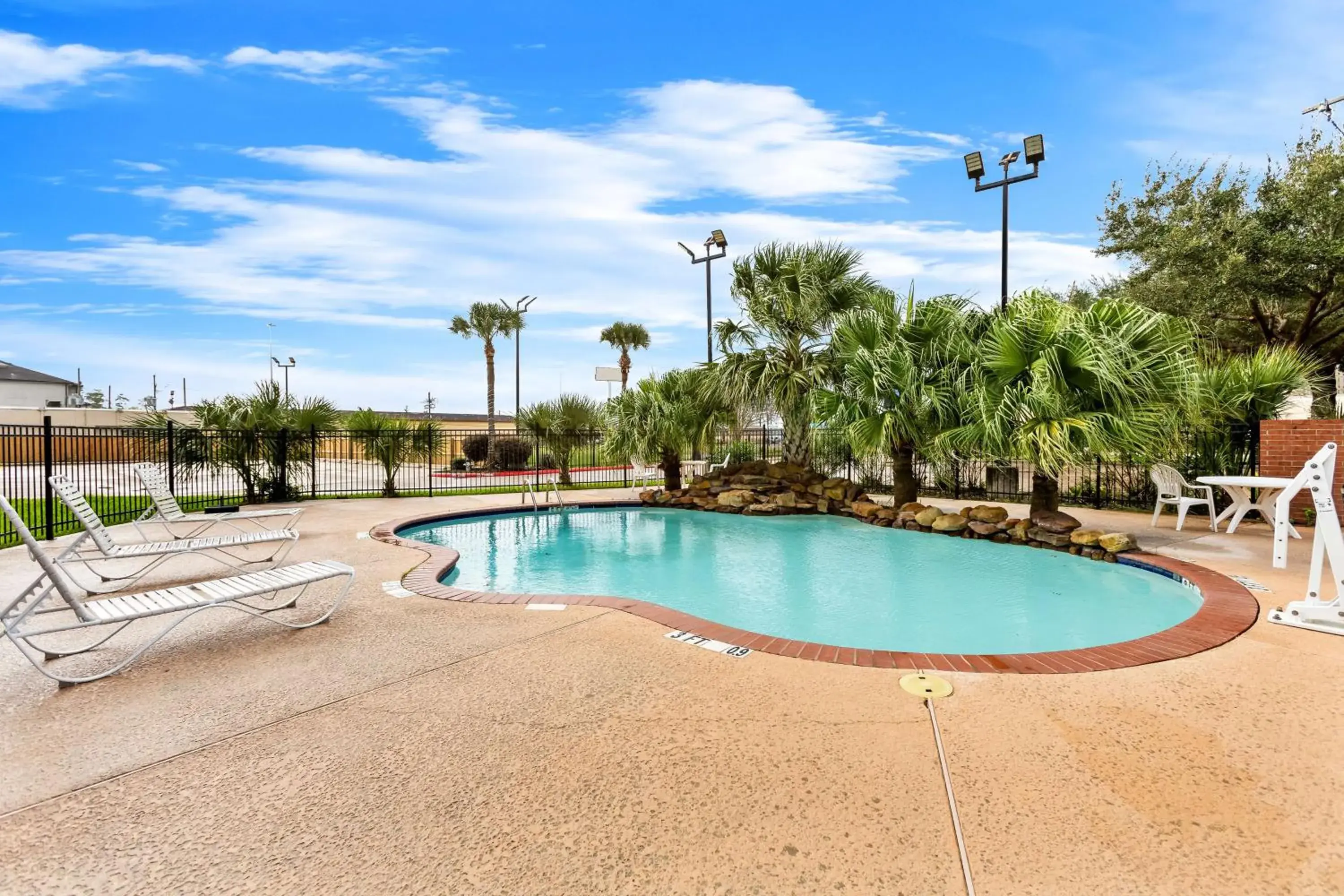 Pool view in Sonesta Essential Beaumont Pool view in Sonesta Essential Beaumont