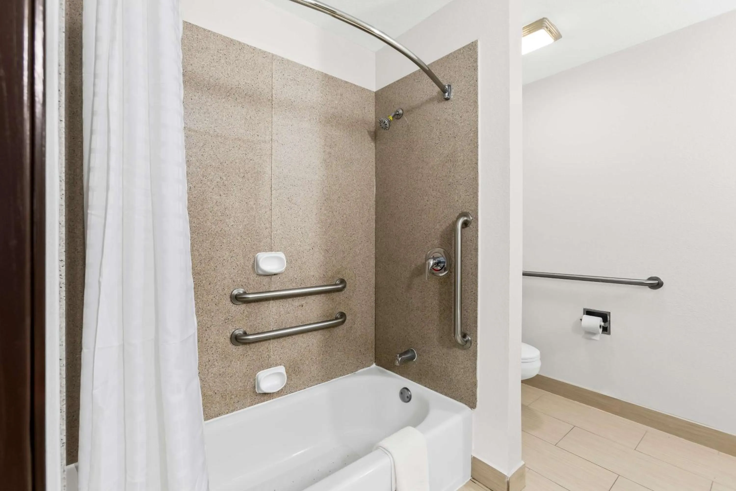 Bathroom in Sonesta Essential Beaumont