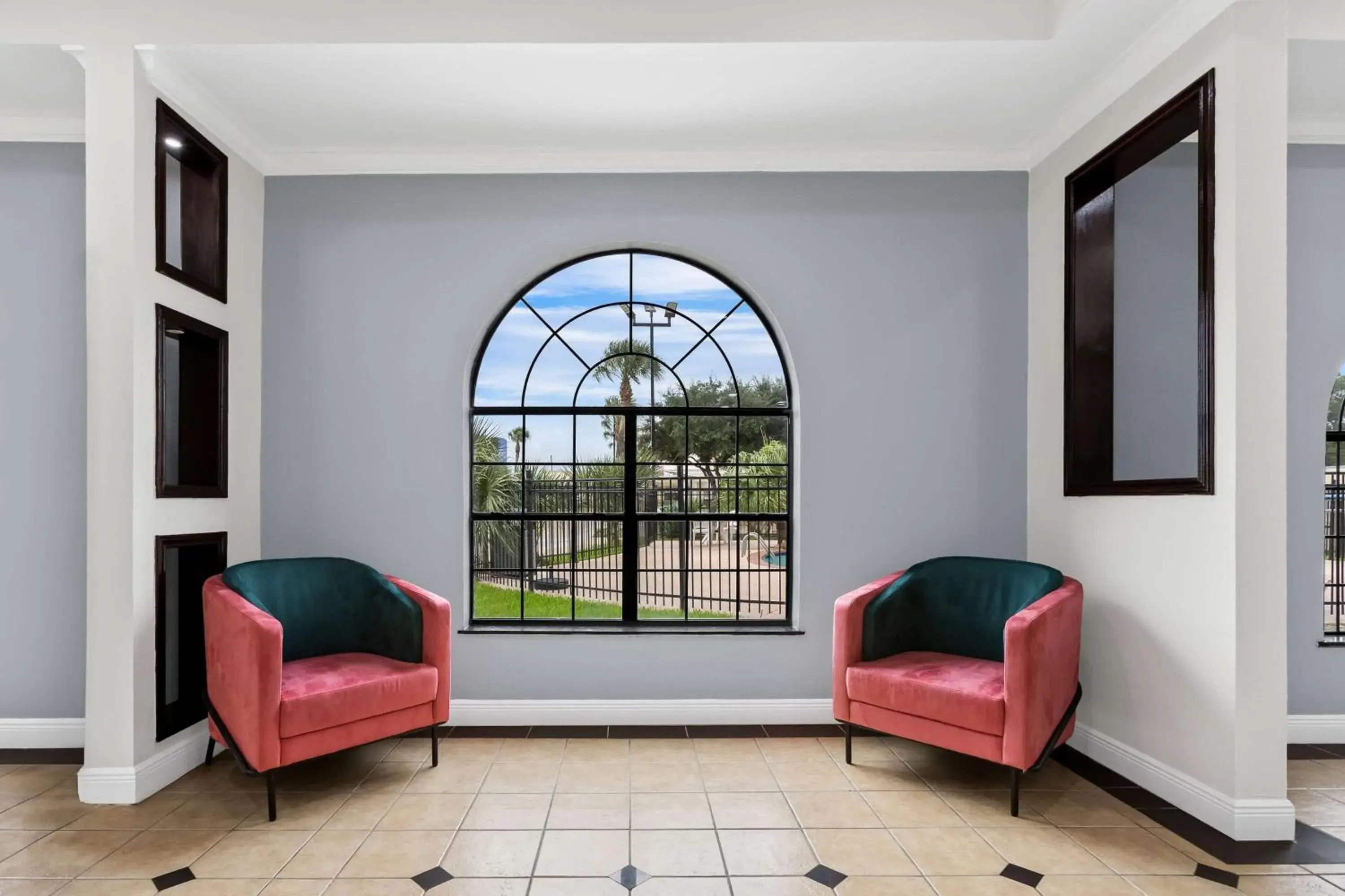 Lobby or reception in Sonesta Essential Beaumont Lobby or reception in Sonesta Essential Beaumont