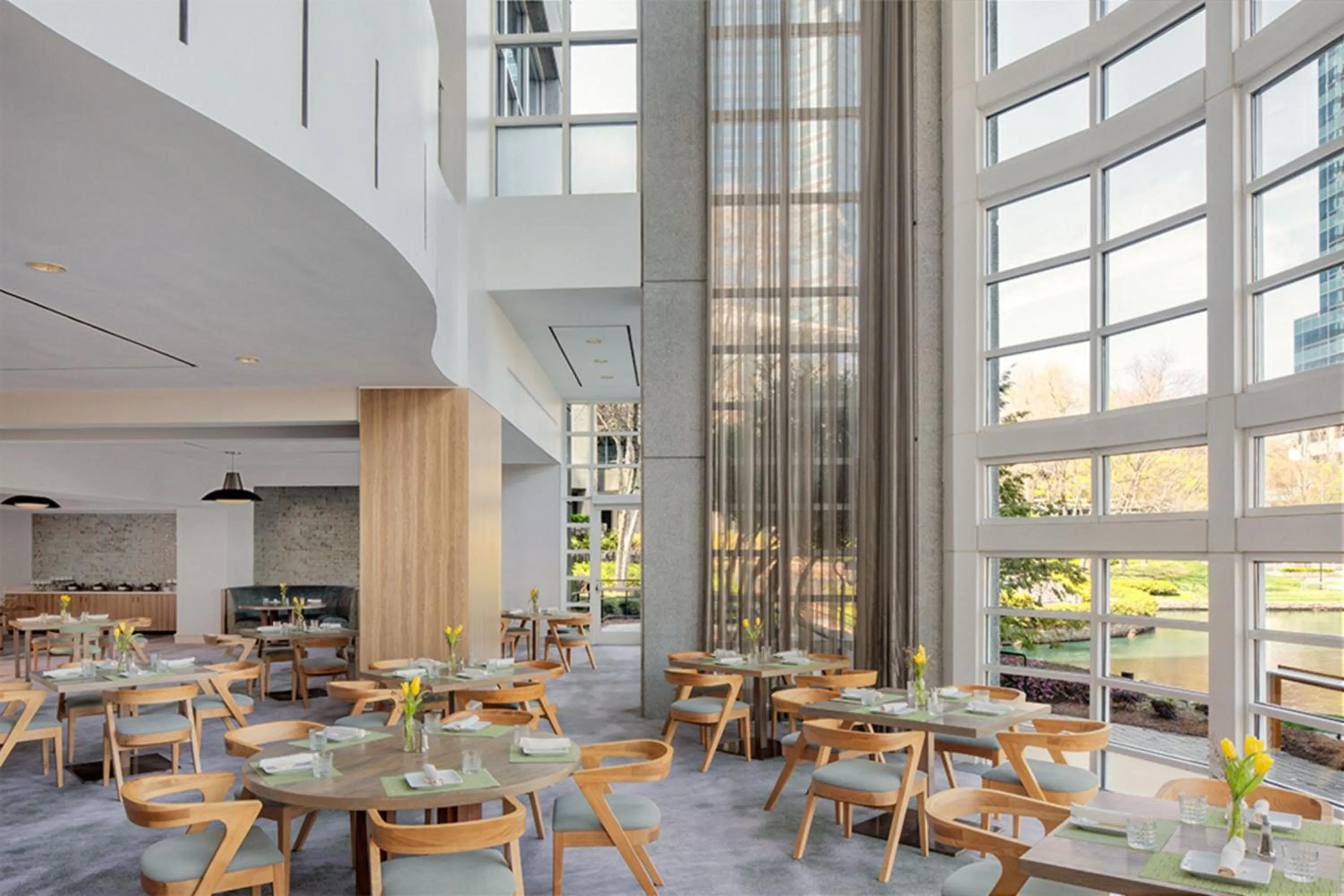 Lounge or bar in The Westin Atlanta Perimeter North