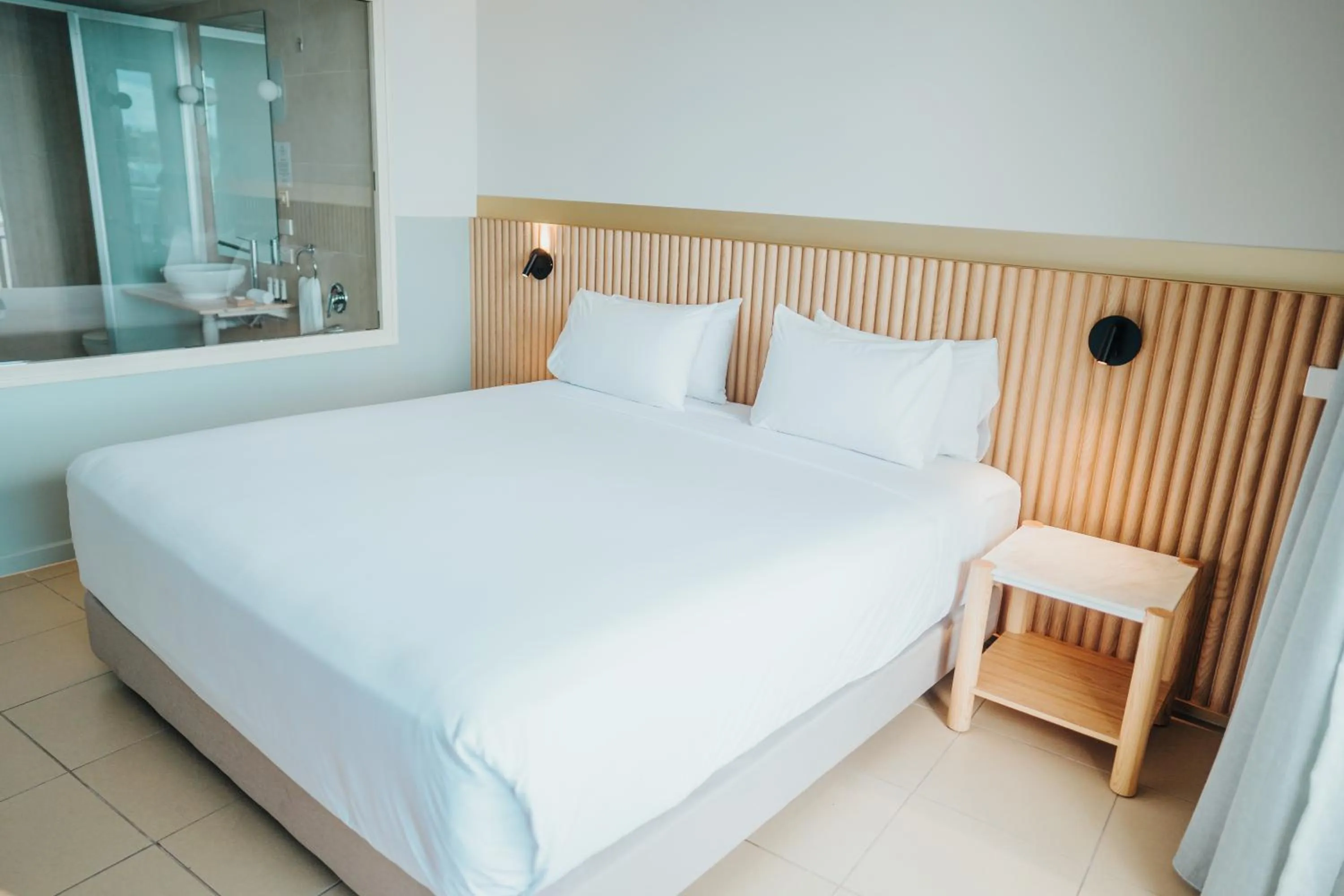 Property building, Bed in Grand Hotel & Casino