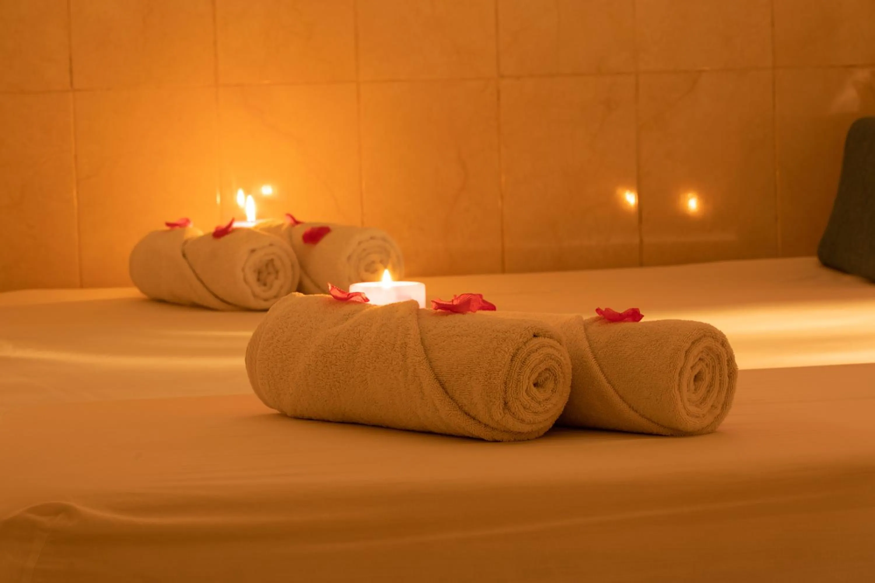 Massage, Bed in Golden Tulip Canaan Kampala