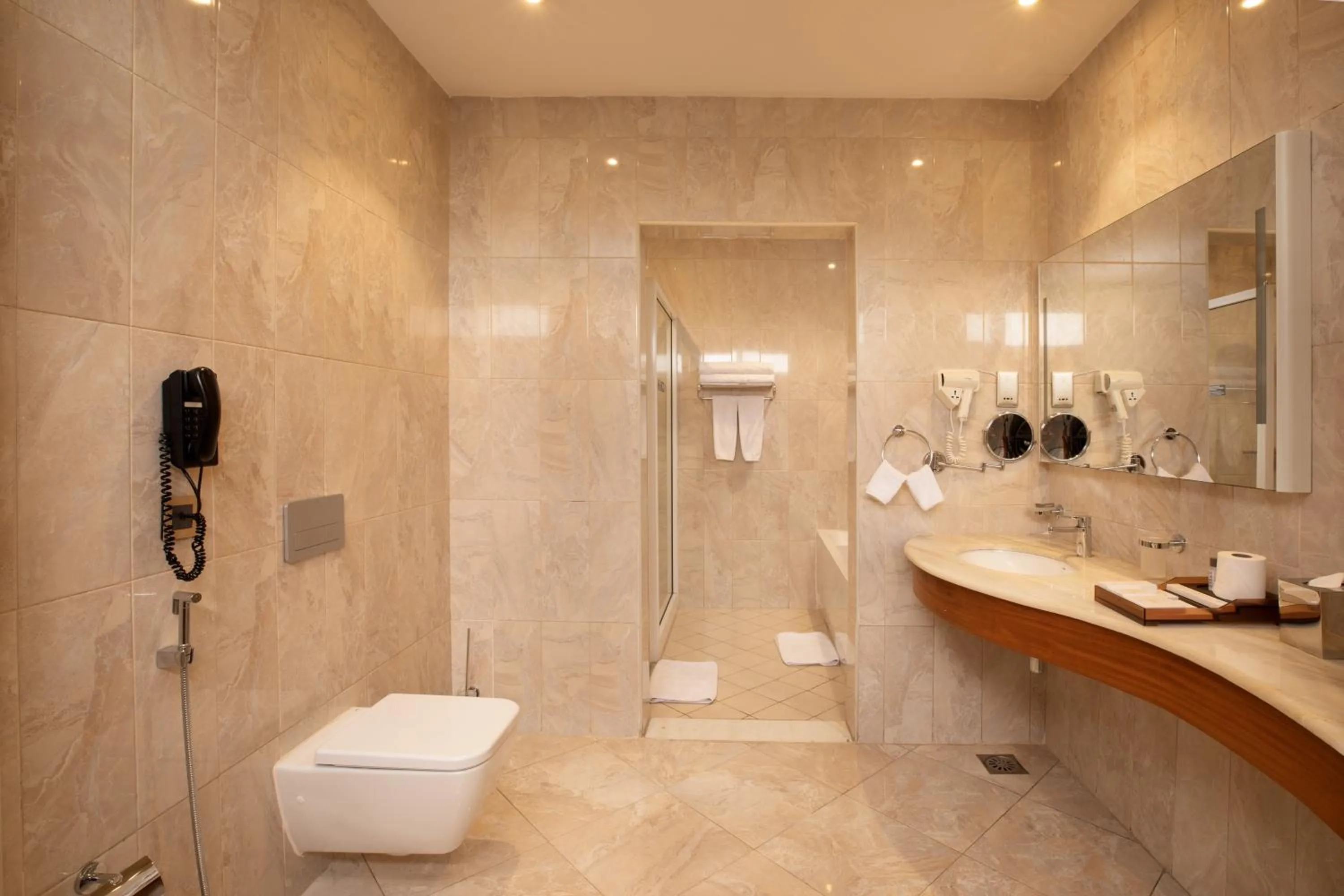 Shower in Golden Tulip Canaan Kampala