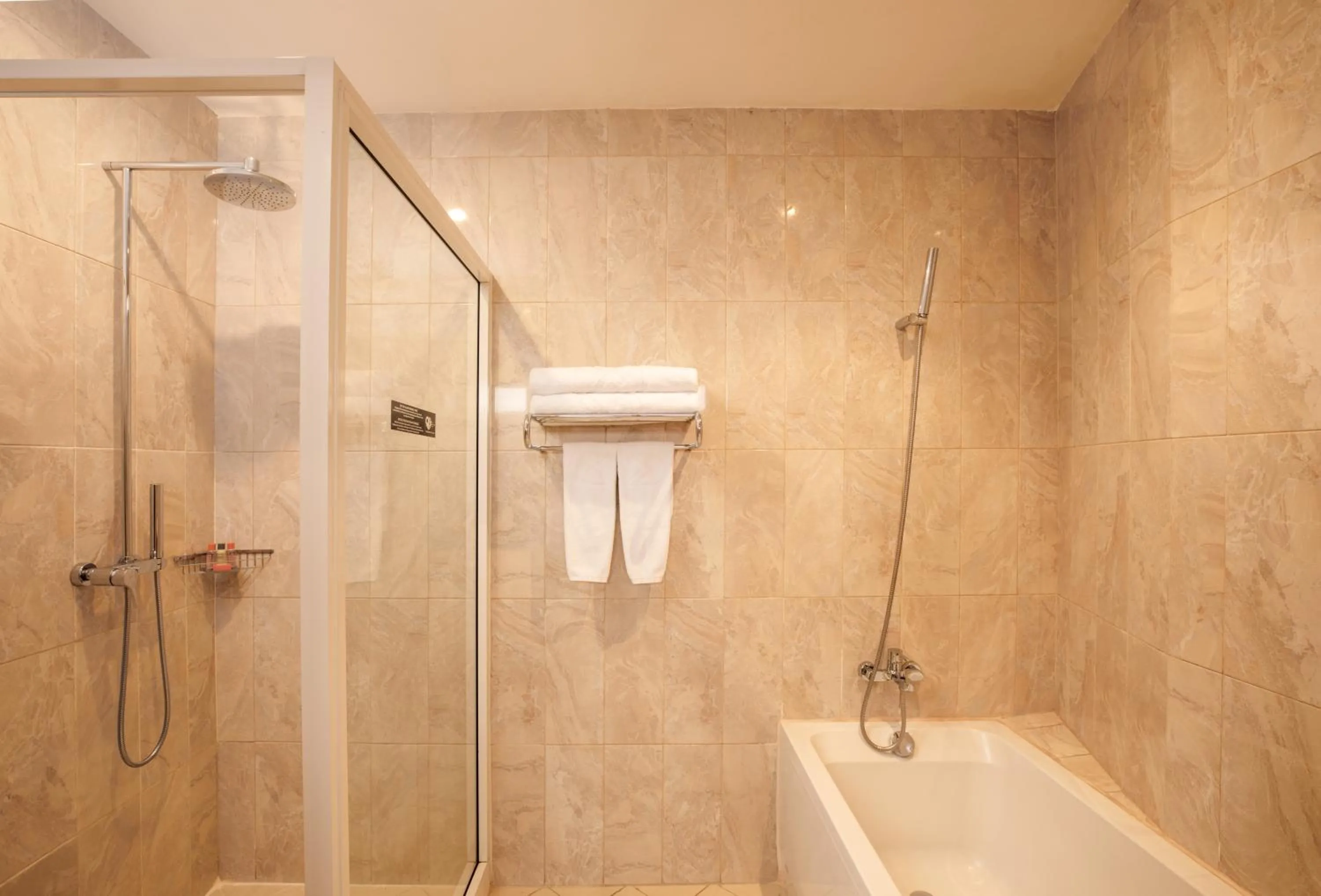 Shower in Golden Tulip Canaan Kampala