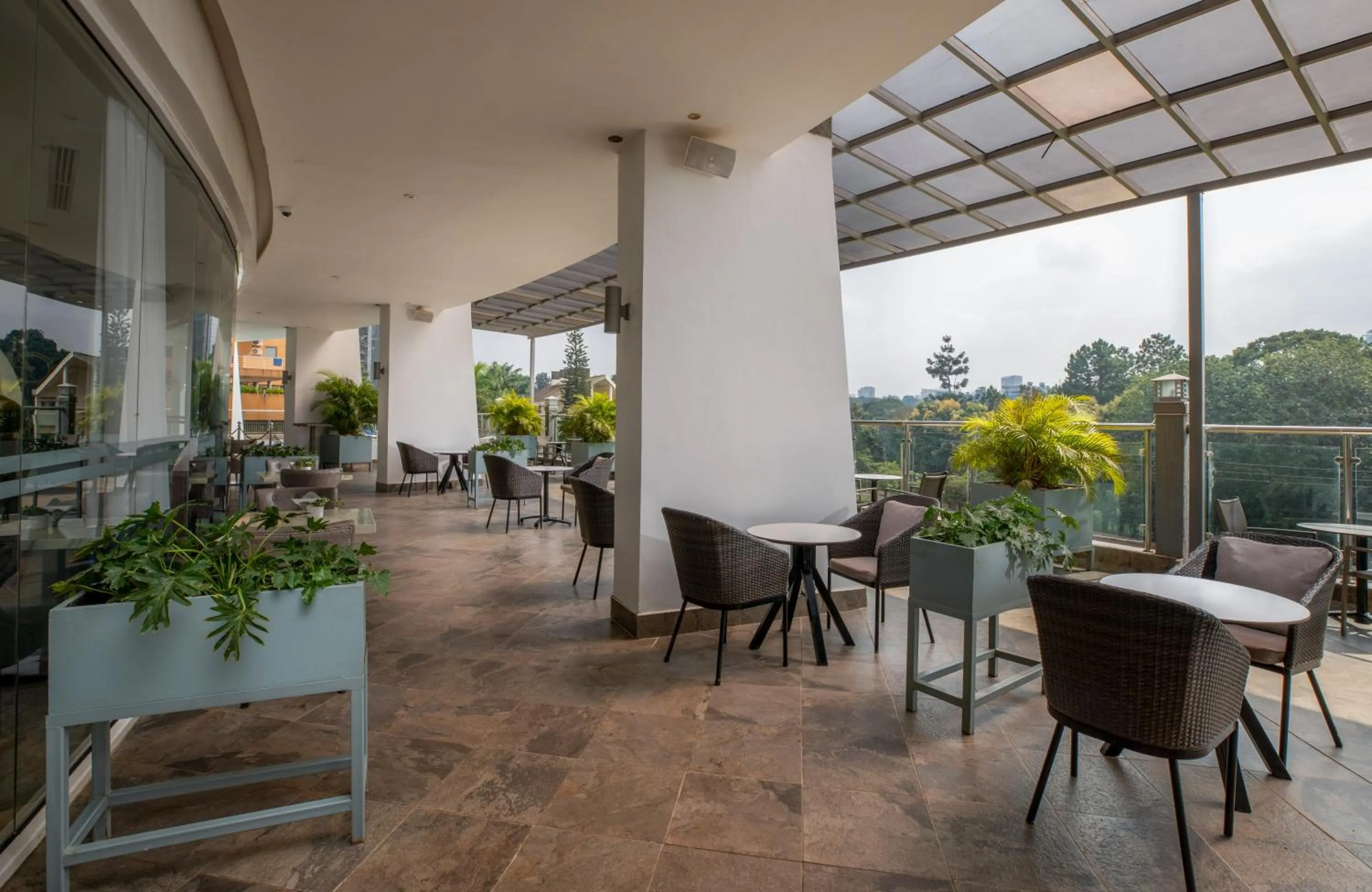 Restaurant/places to eat in Golden Tulip Canaan Kampala