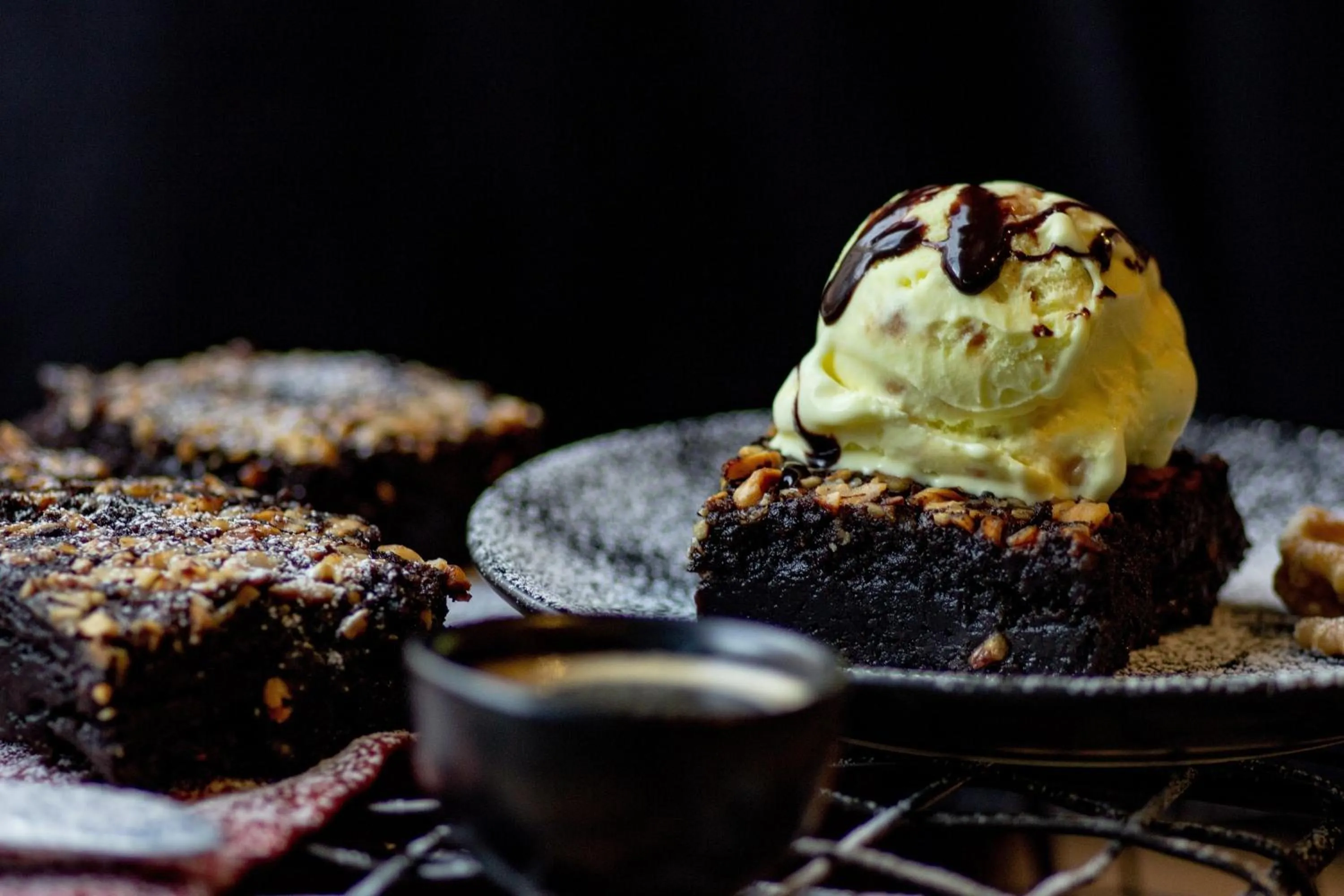 Restaurant/places to eat in Holiday Inn Express Hyderabad Banjara Hills by IHG