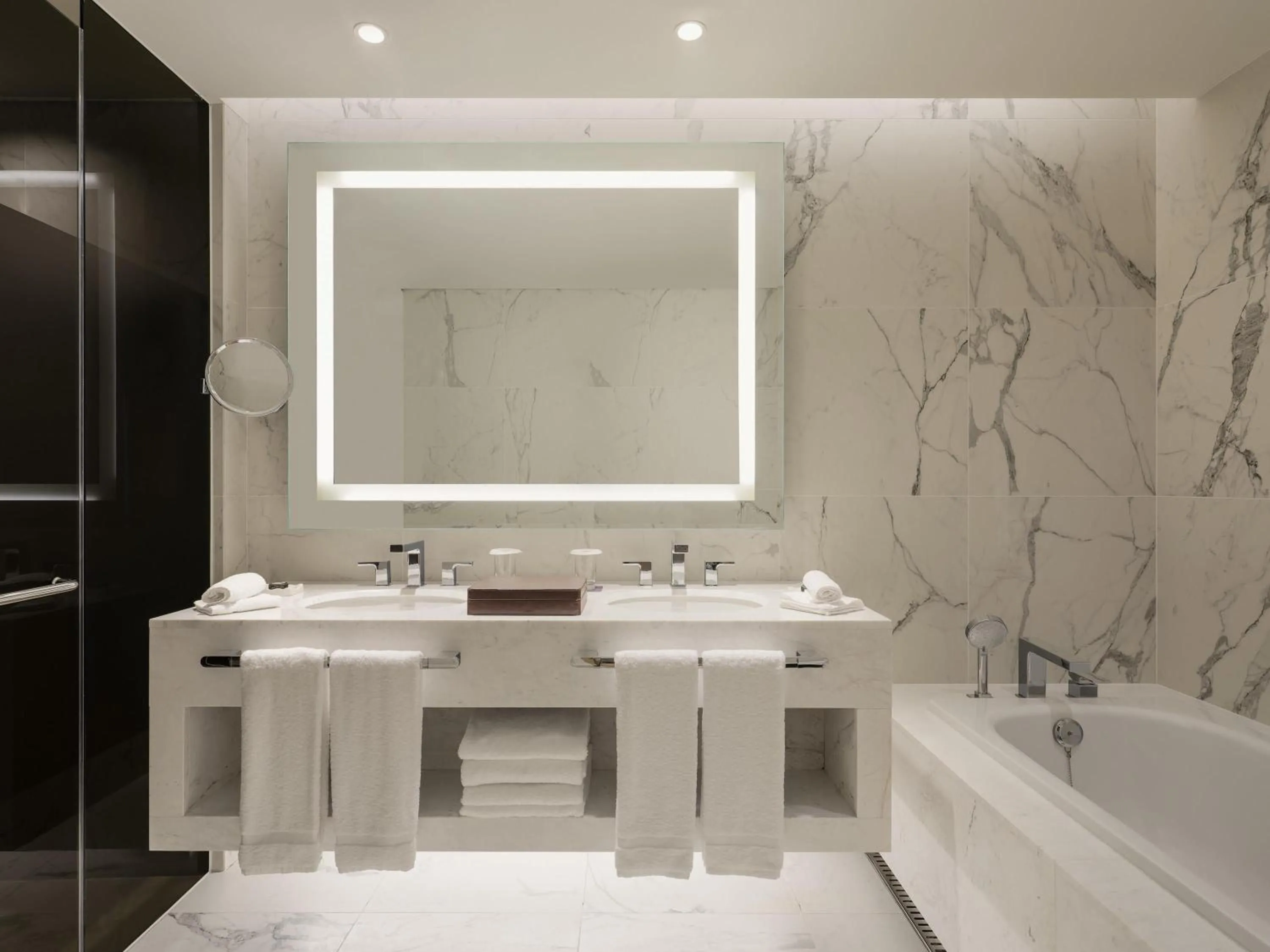 Bedroom in Grand Mercure Ambassador Hotel and Residences Seoul Yongsan