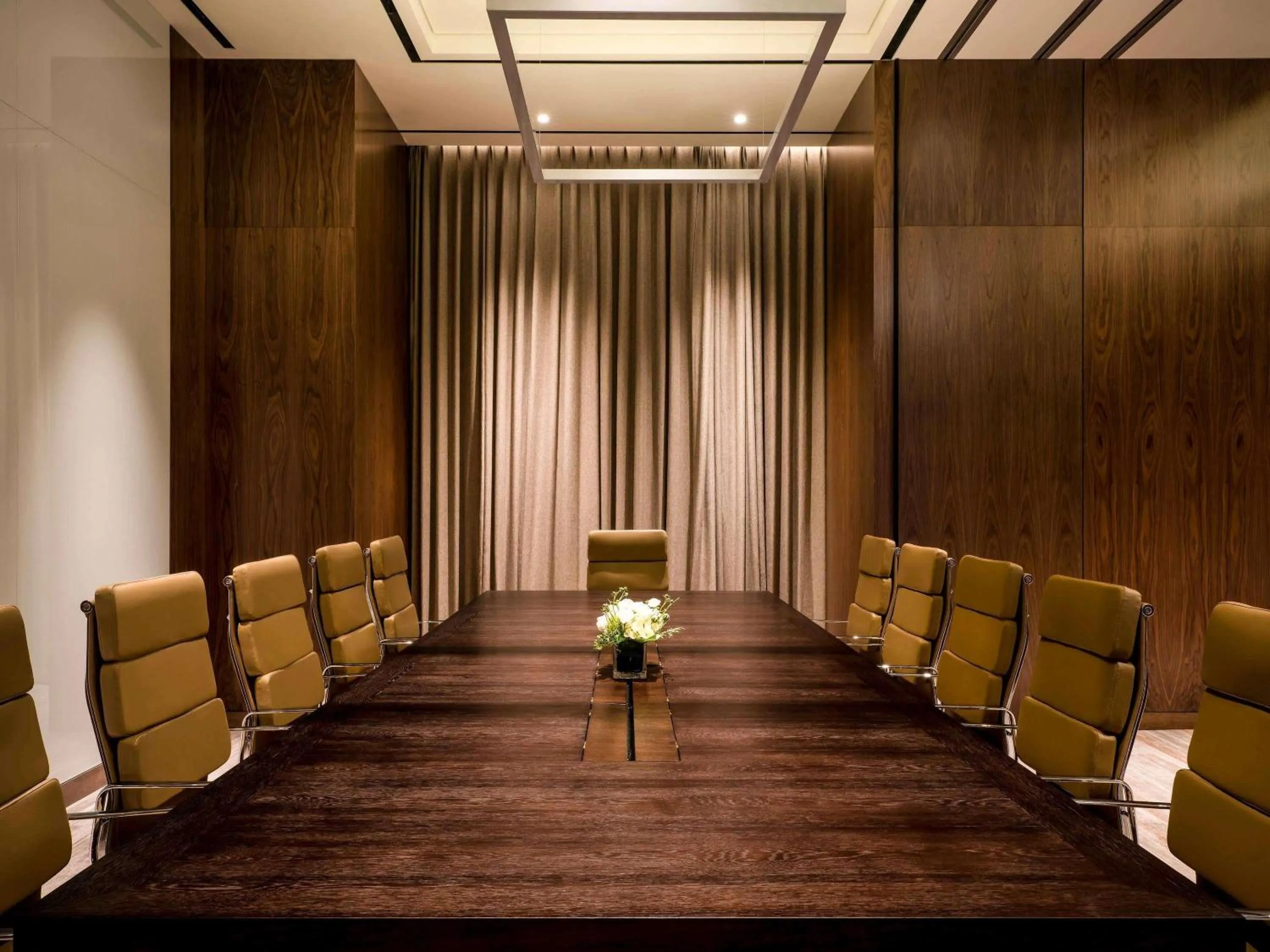 Meeting/conference room in Grand Mercure Ambassador Hotel and Residences Seoul Yongsan